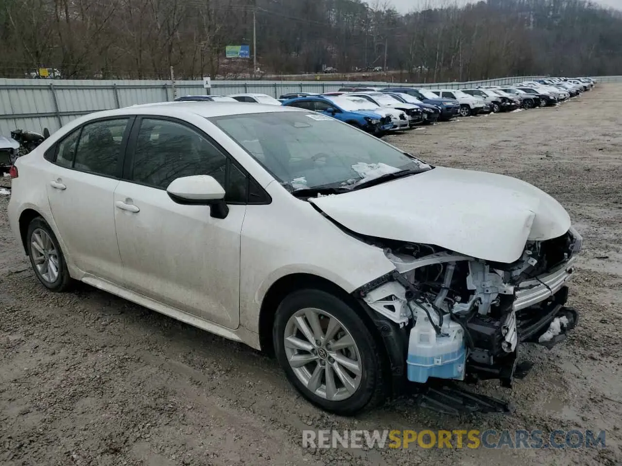 4 Photograph of a damaged car JTDB4MEE6PJ003126 TOYOTA COROLLA 2023