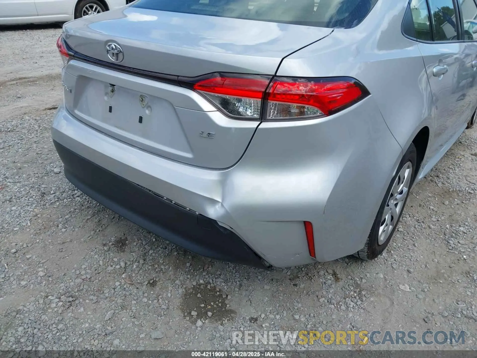 17 Photograph of a damaged car JTDB4MEE7P3010297 TOYOTA COROLLA 2023