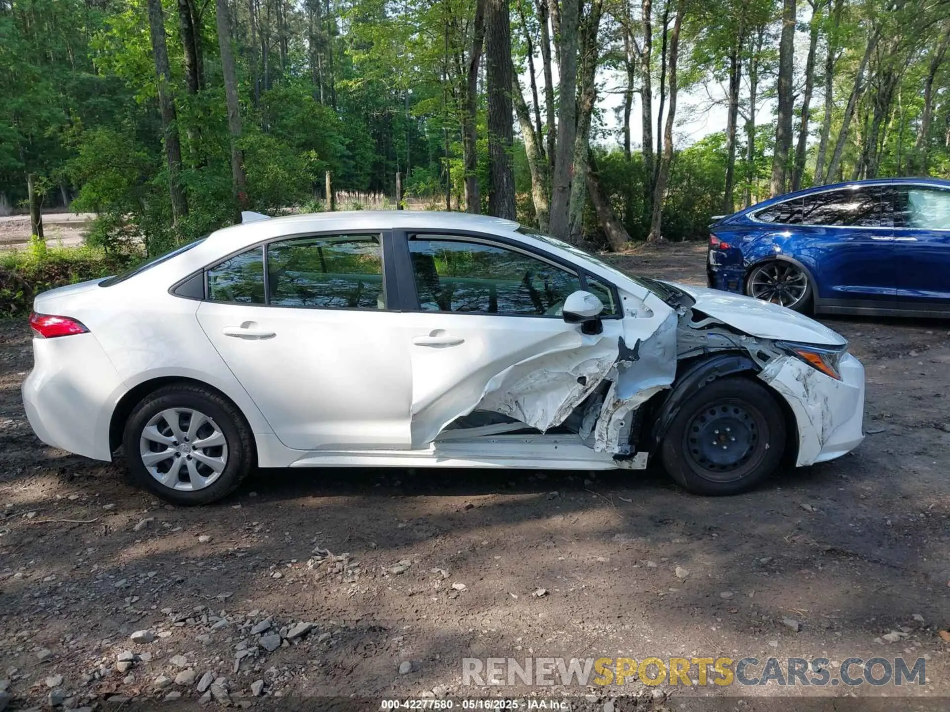 13 Photograph of a damaged car JTDB4MEE7PJ011381 TOYOTA COROLLA 2023