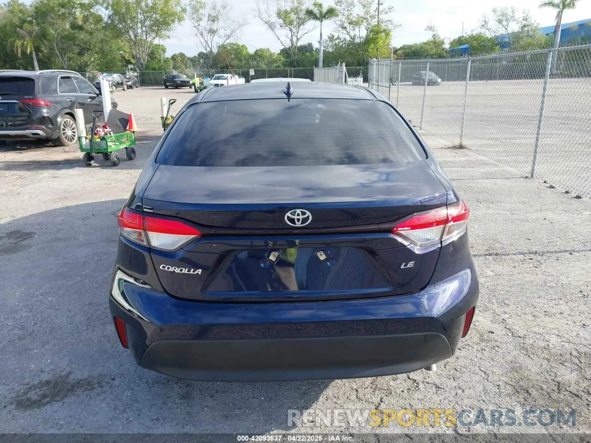 16 Photograph of a damaged car JTDB4MEE9PJ004092 TOYOTA COROLLA 2023