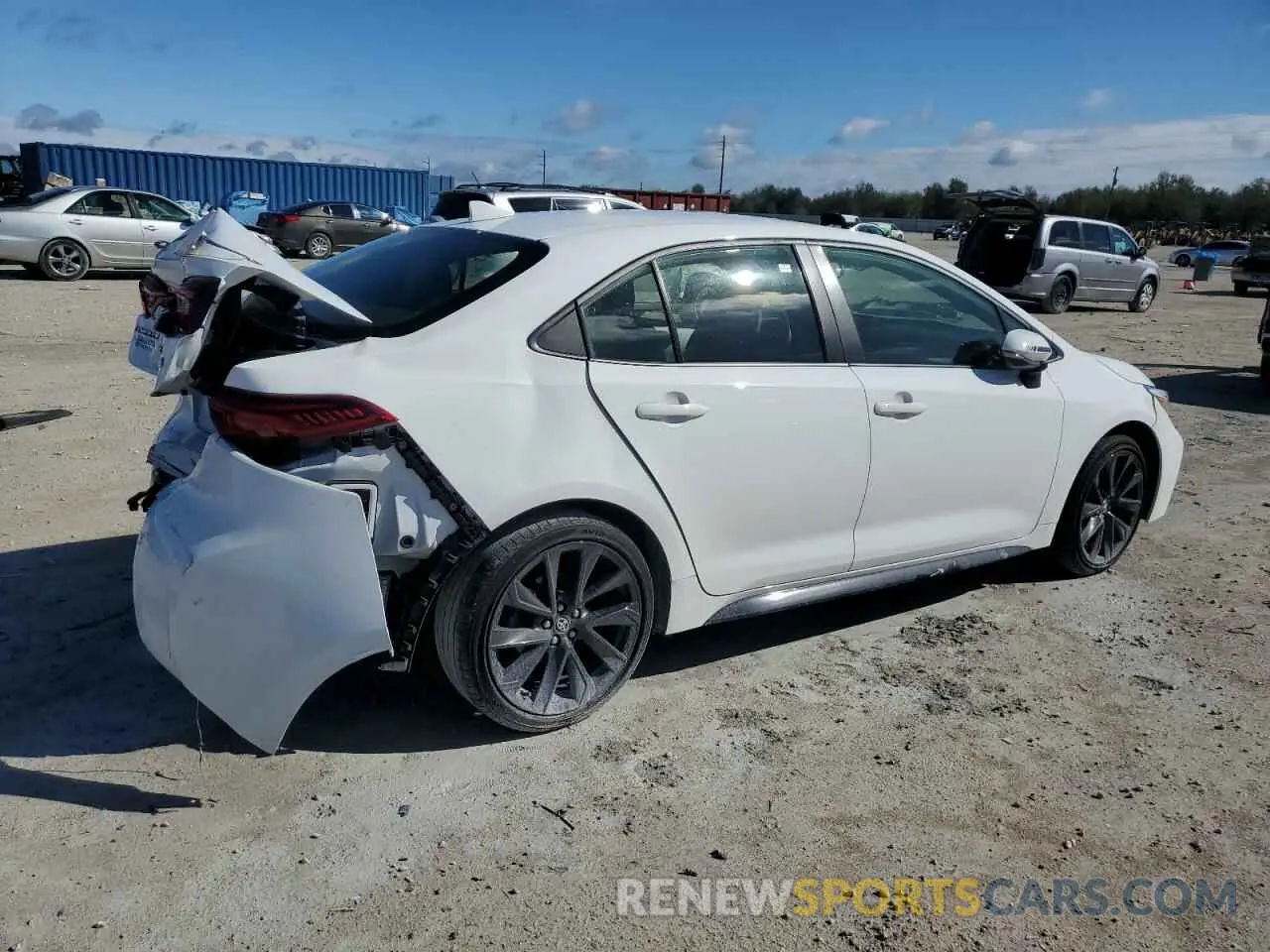 3 Photograph of a damaged car JTDBCMFE0PJ009313 TOYOTA COROLLA 2023
