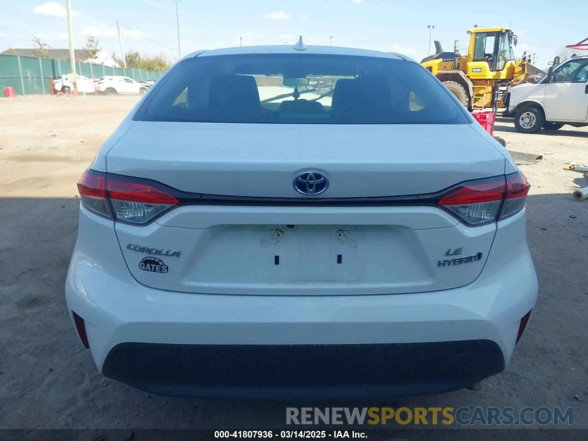 16 Photograph of a damaged car JTDBCMFE1PJ012186 TOYOTA COROLLA 2023