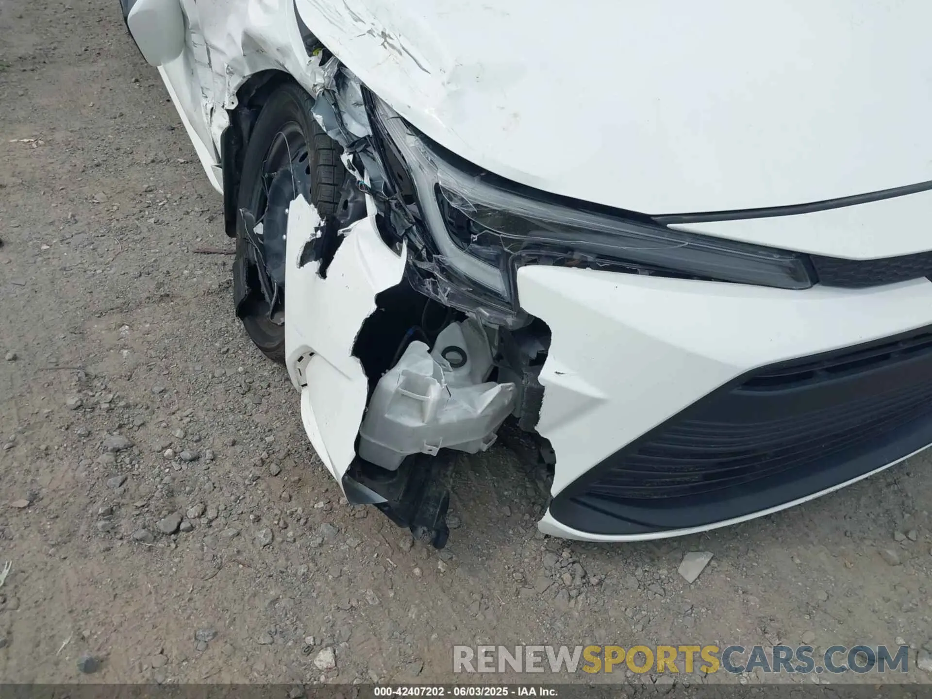 17 Photograph of a damaged car JTDBCMFE2P3013917 TOYOTA COROLLA 2023