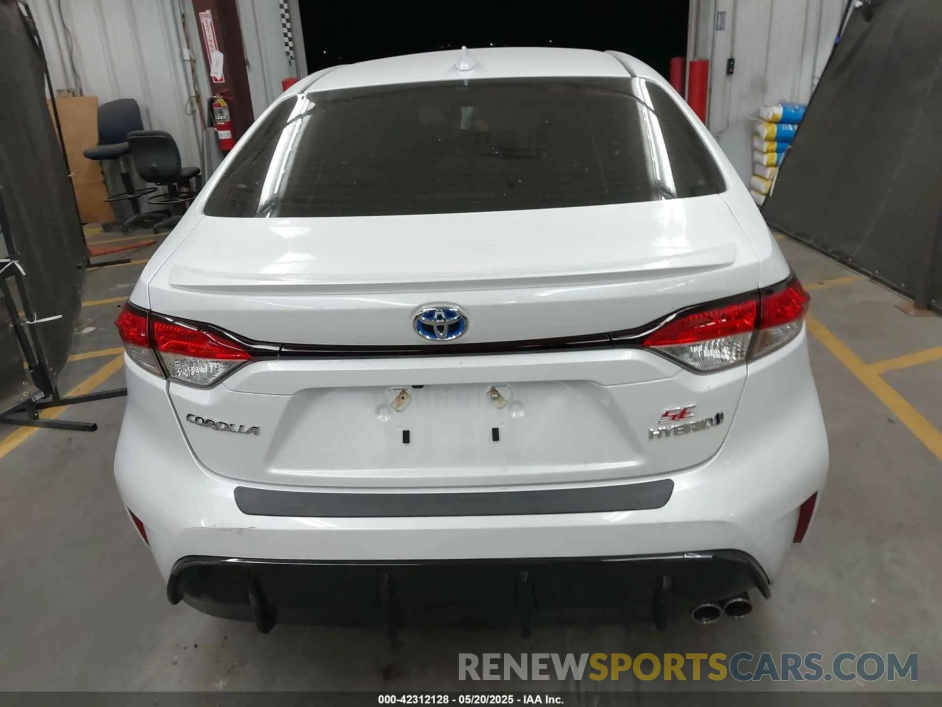 16 Photograph of a damaged car JTDBCMFE2P3018230 TOYOTA COROLLA 2023