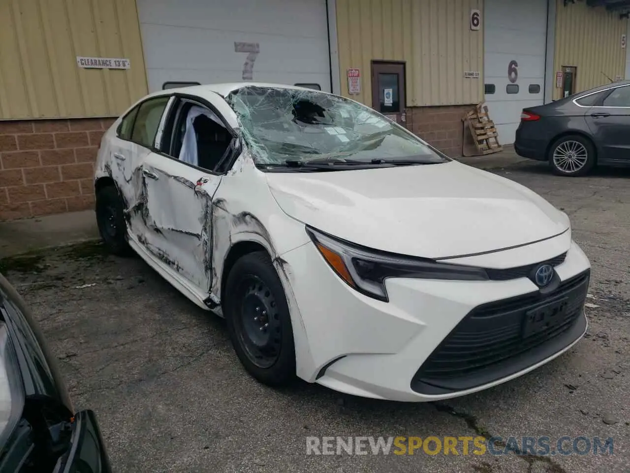 4 Photograph of a damaged car JTDBCMFE2PJ008048 TOYOTA COROLLA 2023