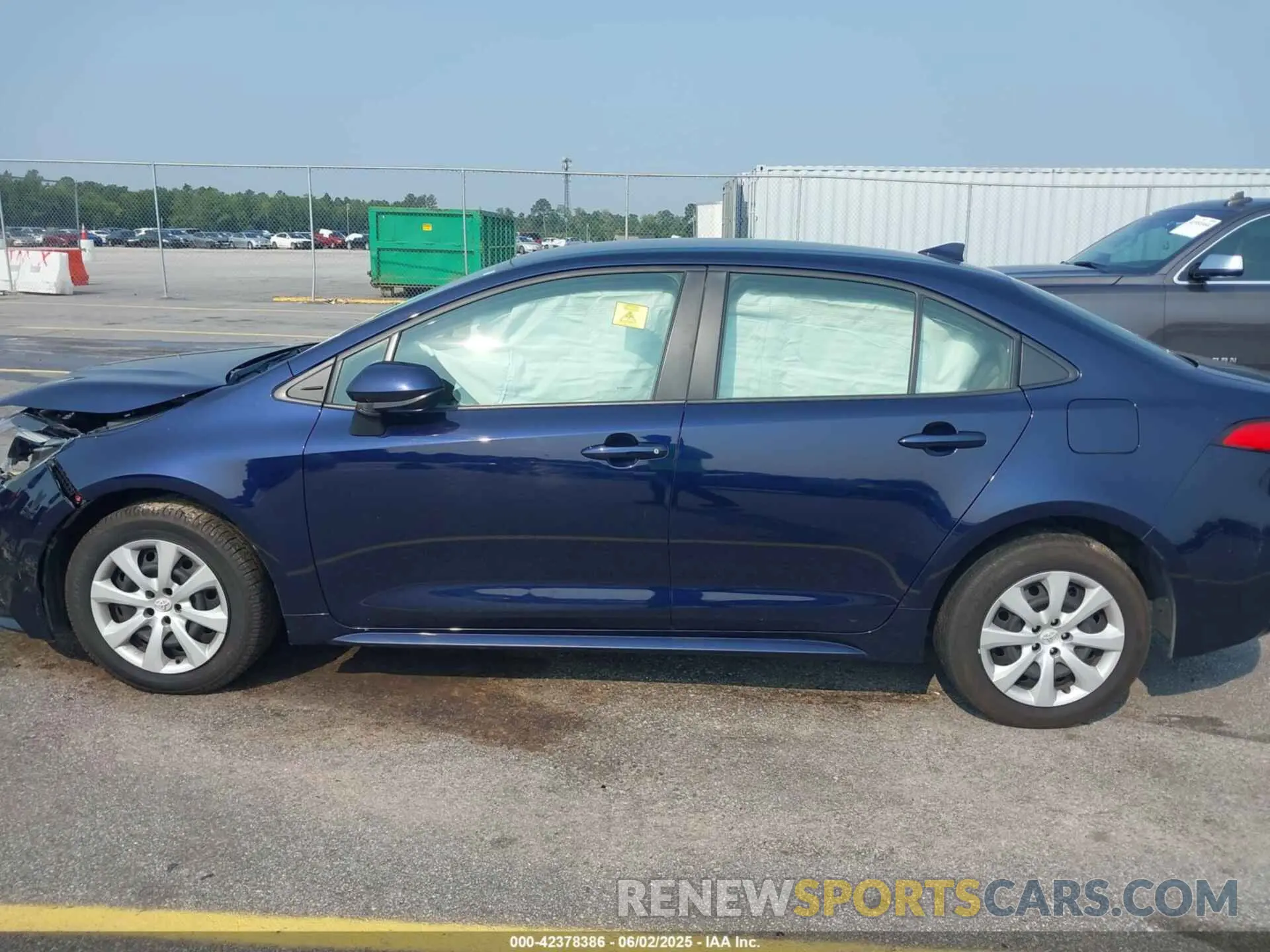14 Photograph of a damaged car JTDBCMFE2PJ015338 TOYOTA COROLLA 2023