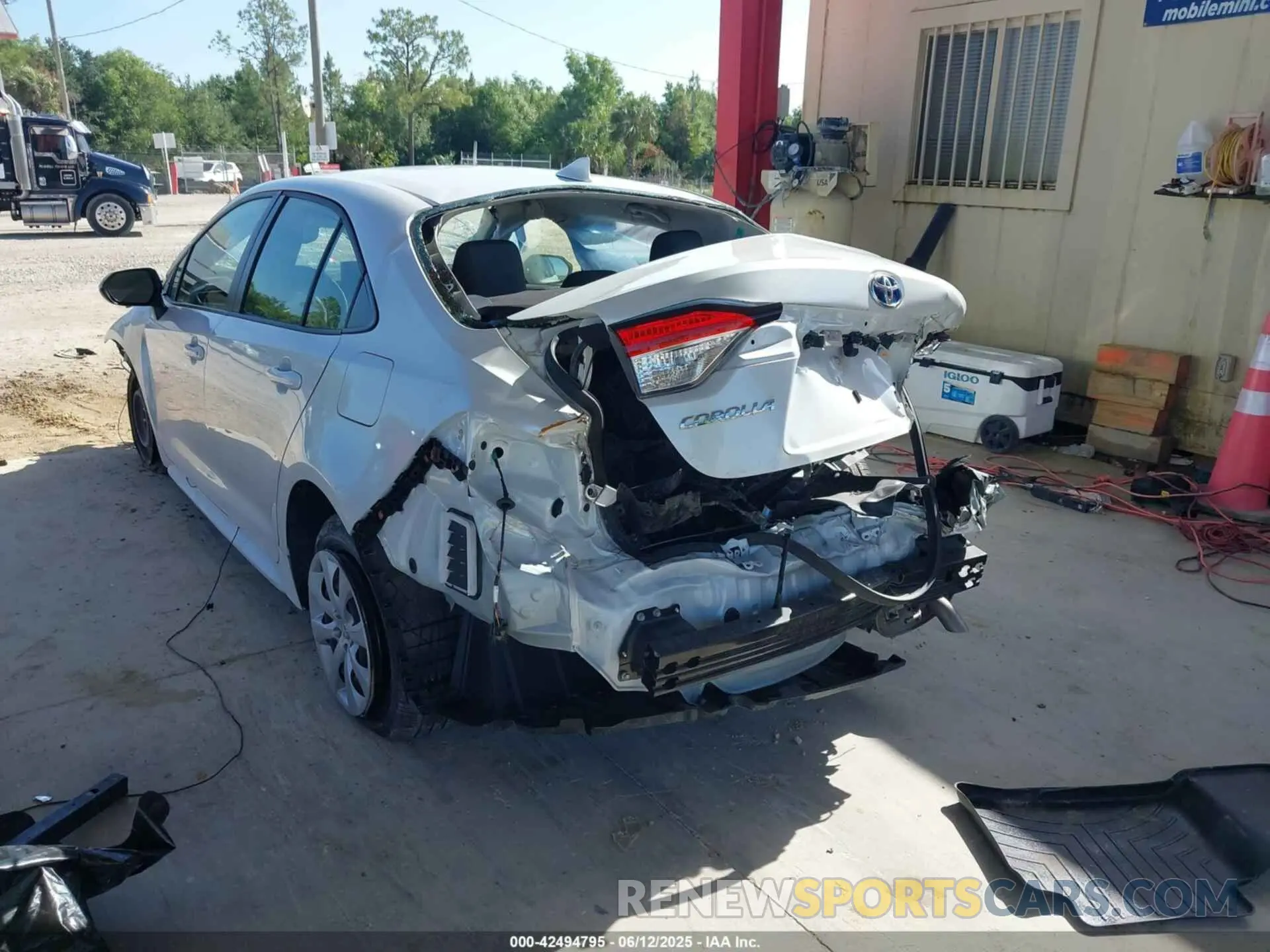 3 Photograph of a damaged car JTDBCMFE3PJ001058 TOYOTA COROLLA 2023