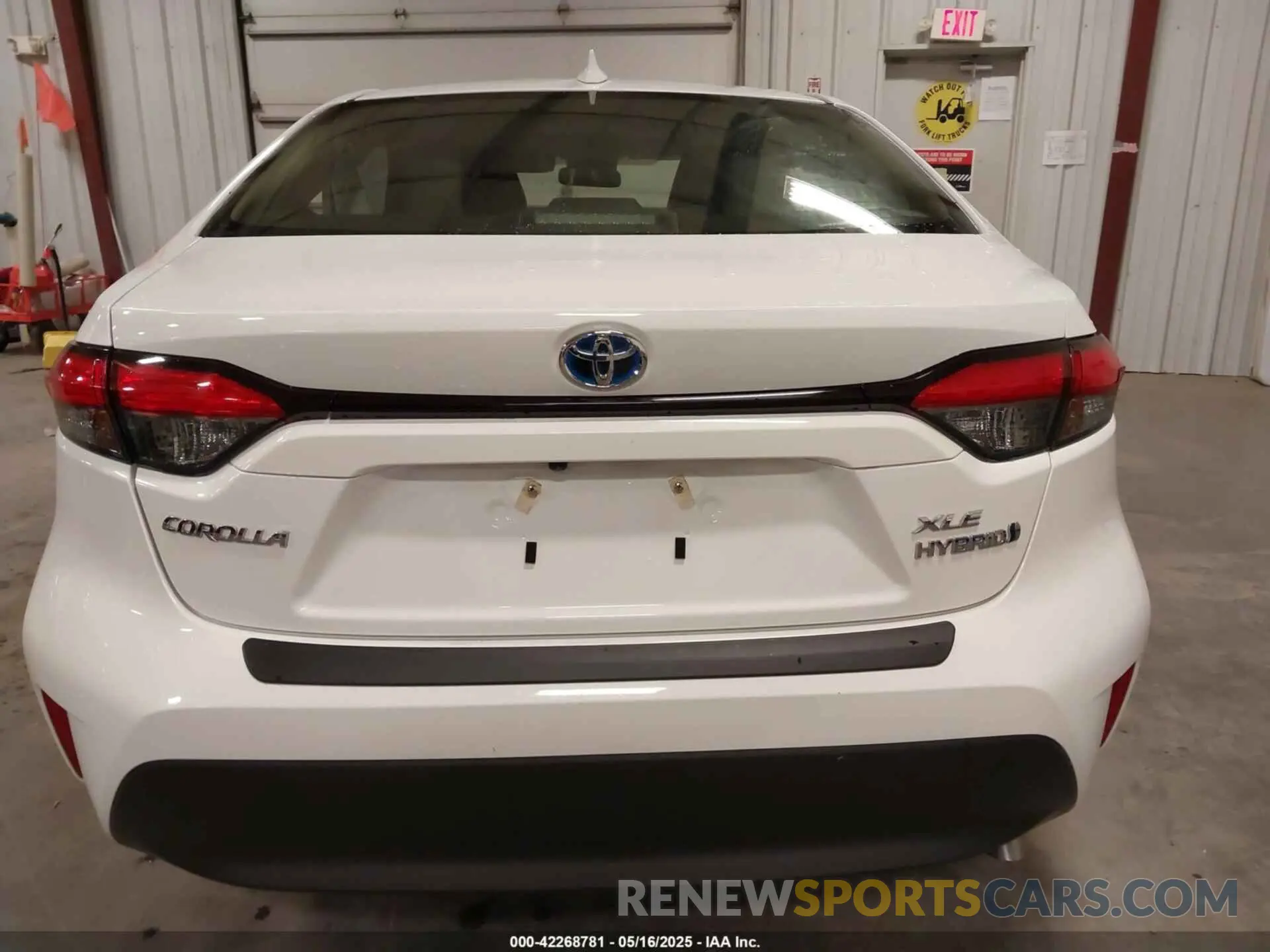 16 Photograph of a damaged car JTDBCMFE4P3024255 TOYOTA COROLLA 2023