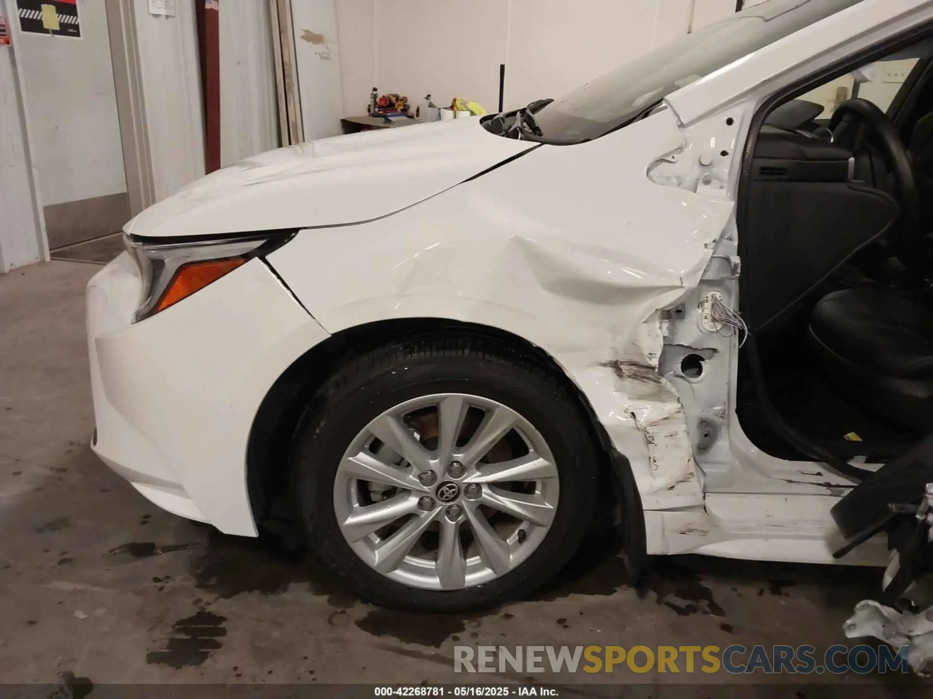 18 Photograph of a damaged car JTDBCMFE4P3024255 TOYOTA COROLLA 2023