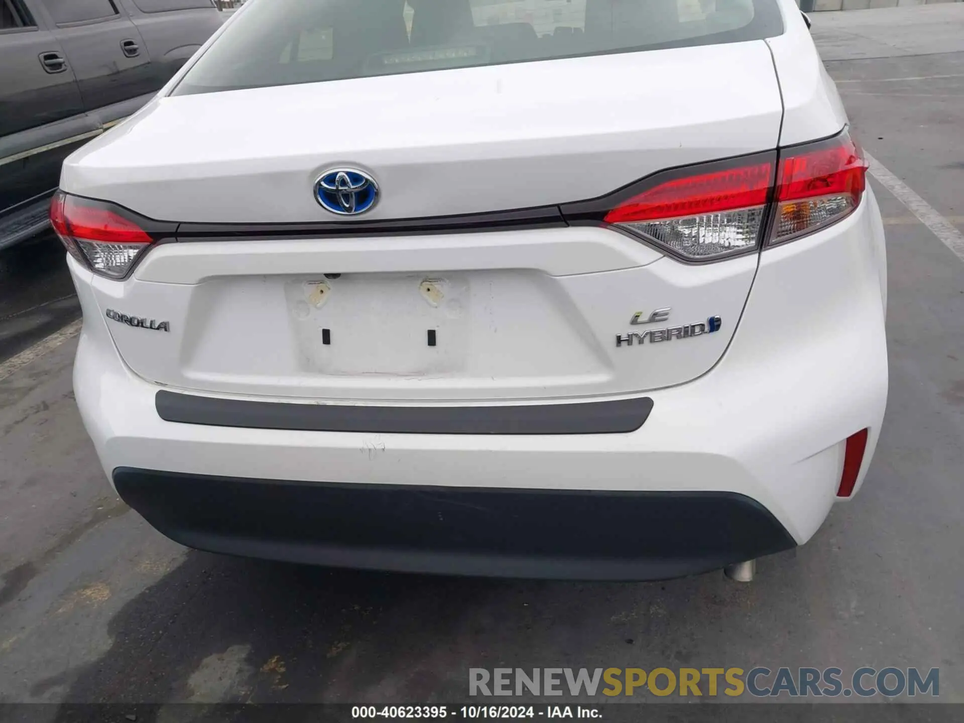 16 Photograph of a damaged car JTDBCMFE5P3014947 TOYOTA COROLLA 2023