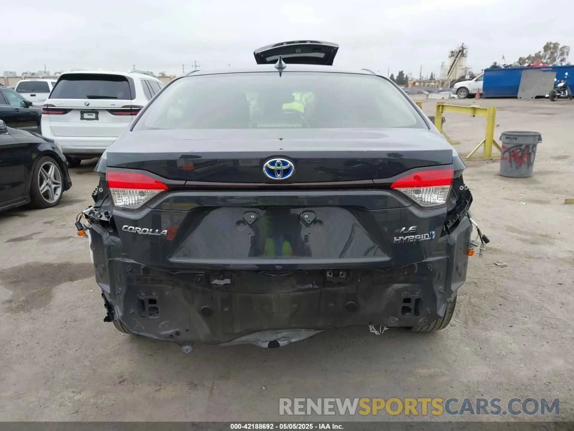 17 Photograph of a damaged car JTDBCMFE5P3024121 TOYOTA COROLLA 2023