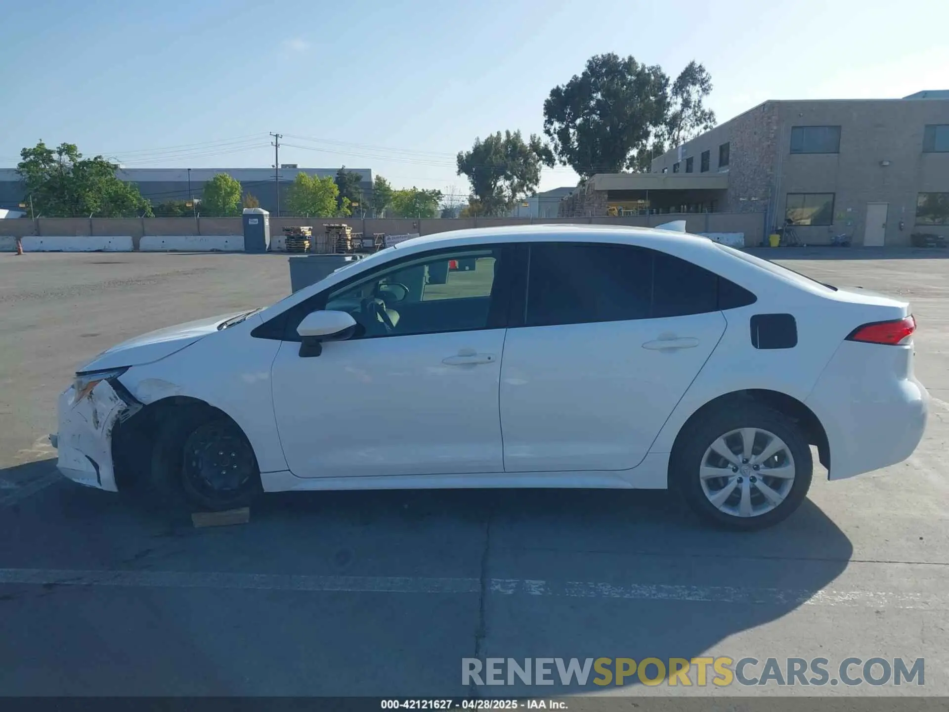 14 Photograph of a damaged car JTDBCMFE6P3017937 TOYOTA COROLLA 2023