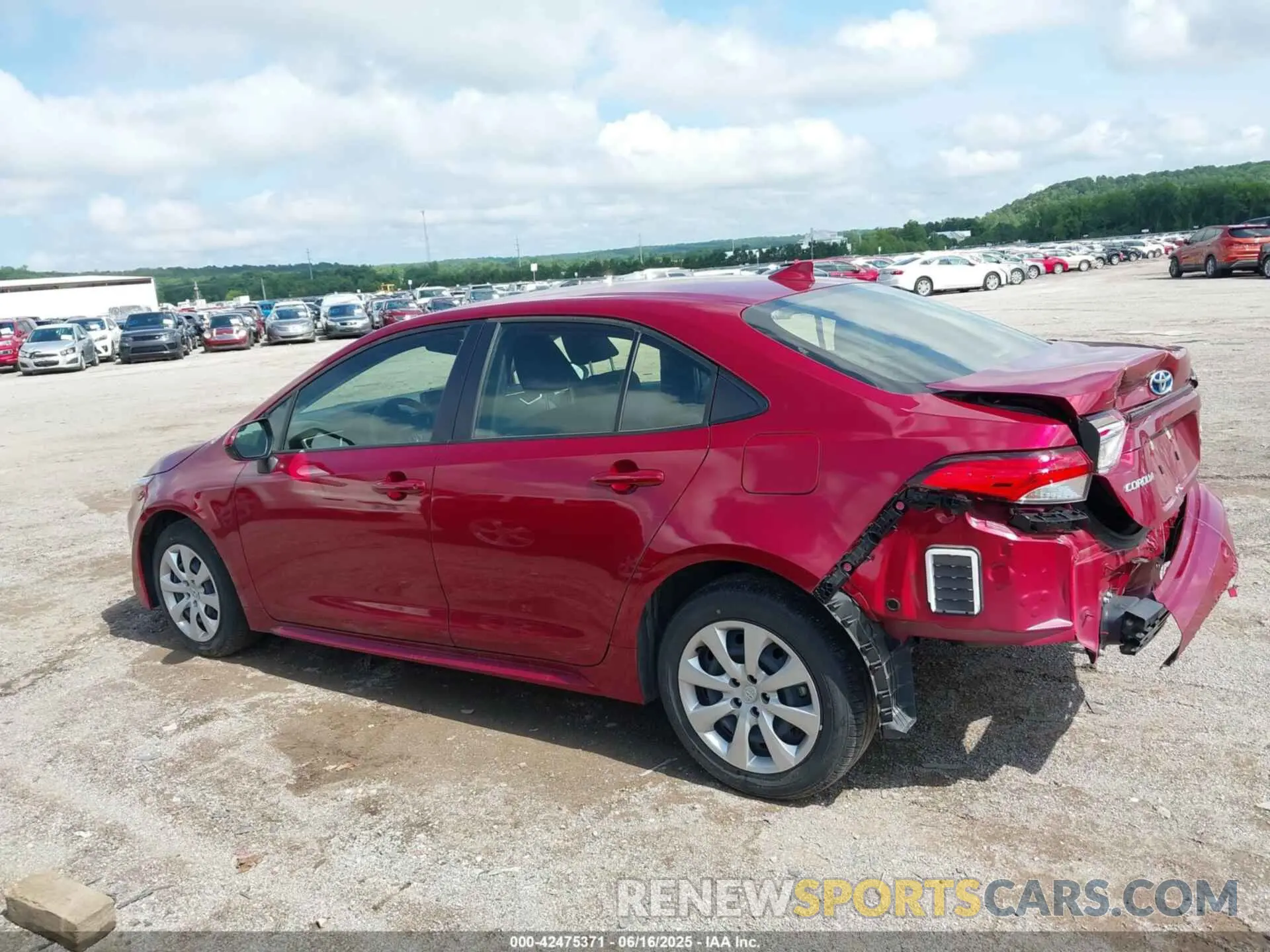 14 Photograph of a damaged car JTDBCMFE7PJ007252 TOYOTA COROLLA 2023