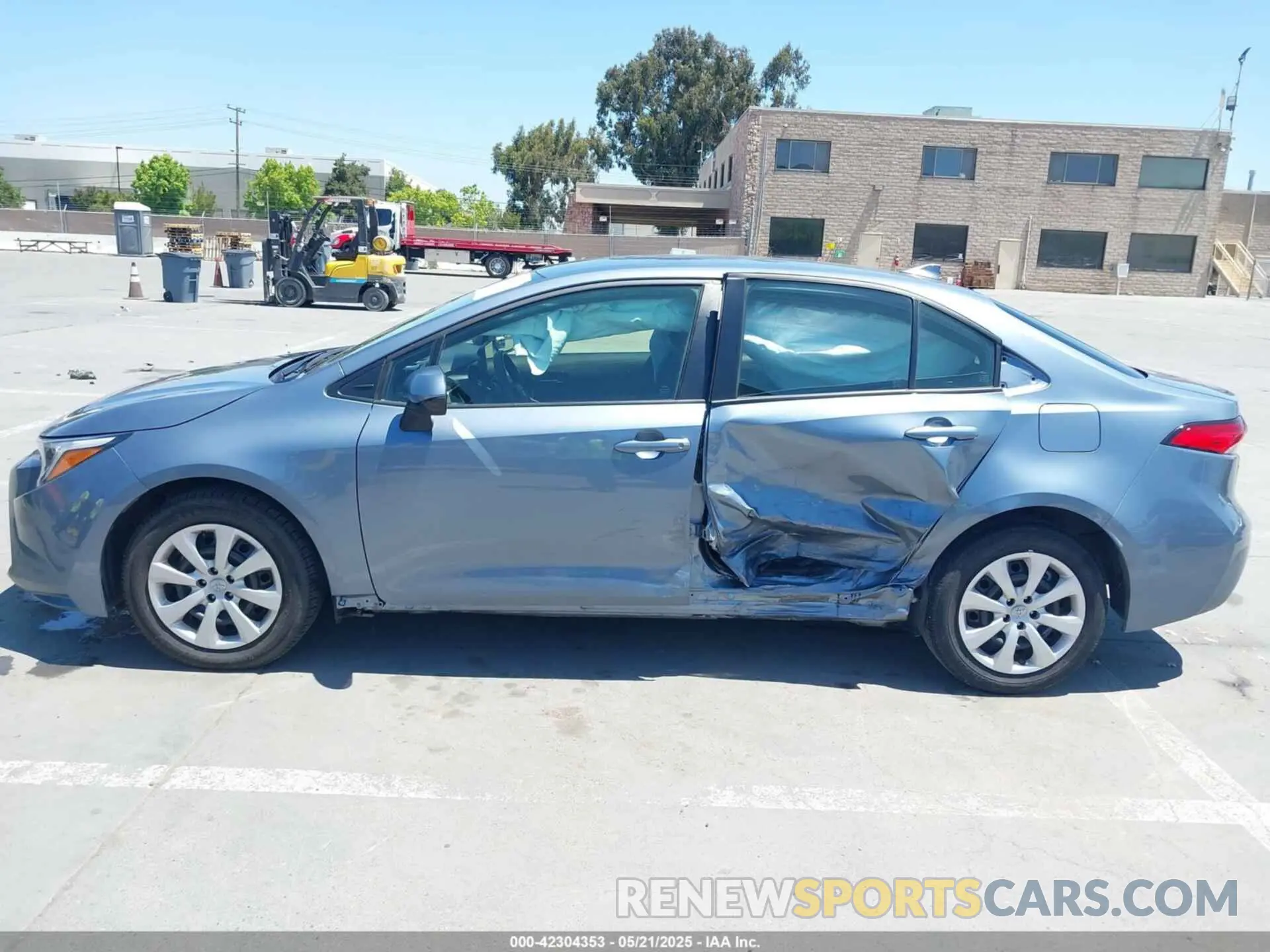 14 Photograph of a damaged car JTDBCMFE9P3007886 TOYOTA COROLLA 2023