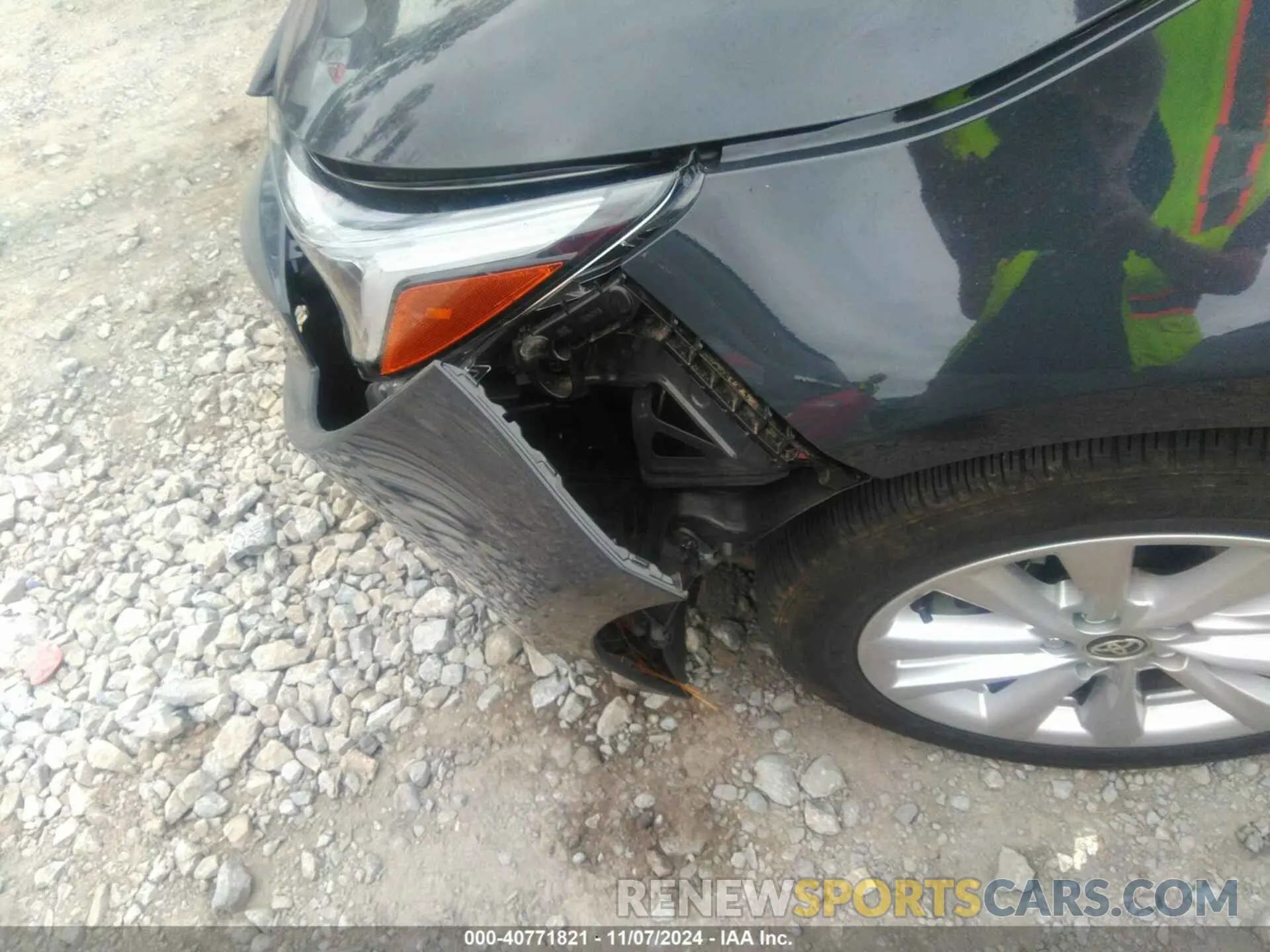 17 Photograph of a damaged car JTDBCMFE9P3013610 TOYOTA COROLLA 2023