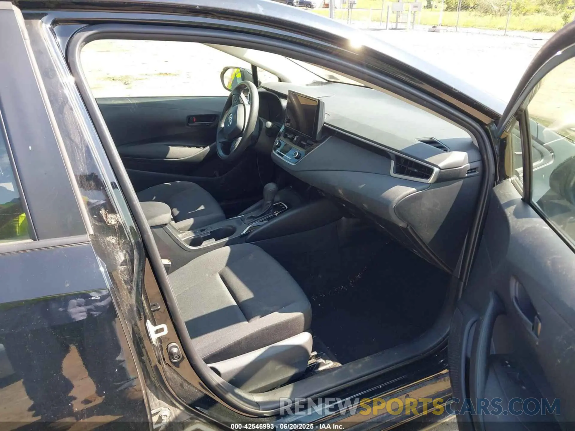 5 Photograph of a damaged car JTDBCMFE9PJ008189 TOYOTA COROLLA 2023