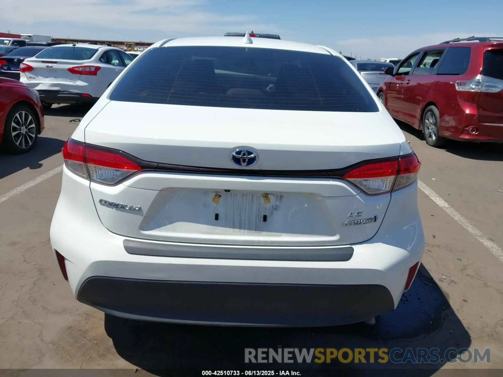 17 Photograph of a damaged car JTDBDMHE2PJ003152 TOYOTA COROLLA 2023