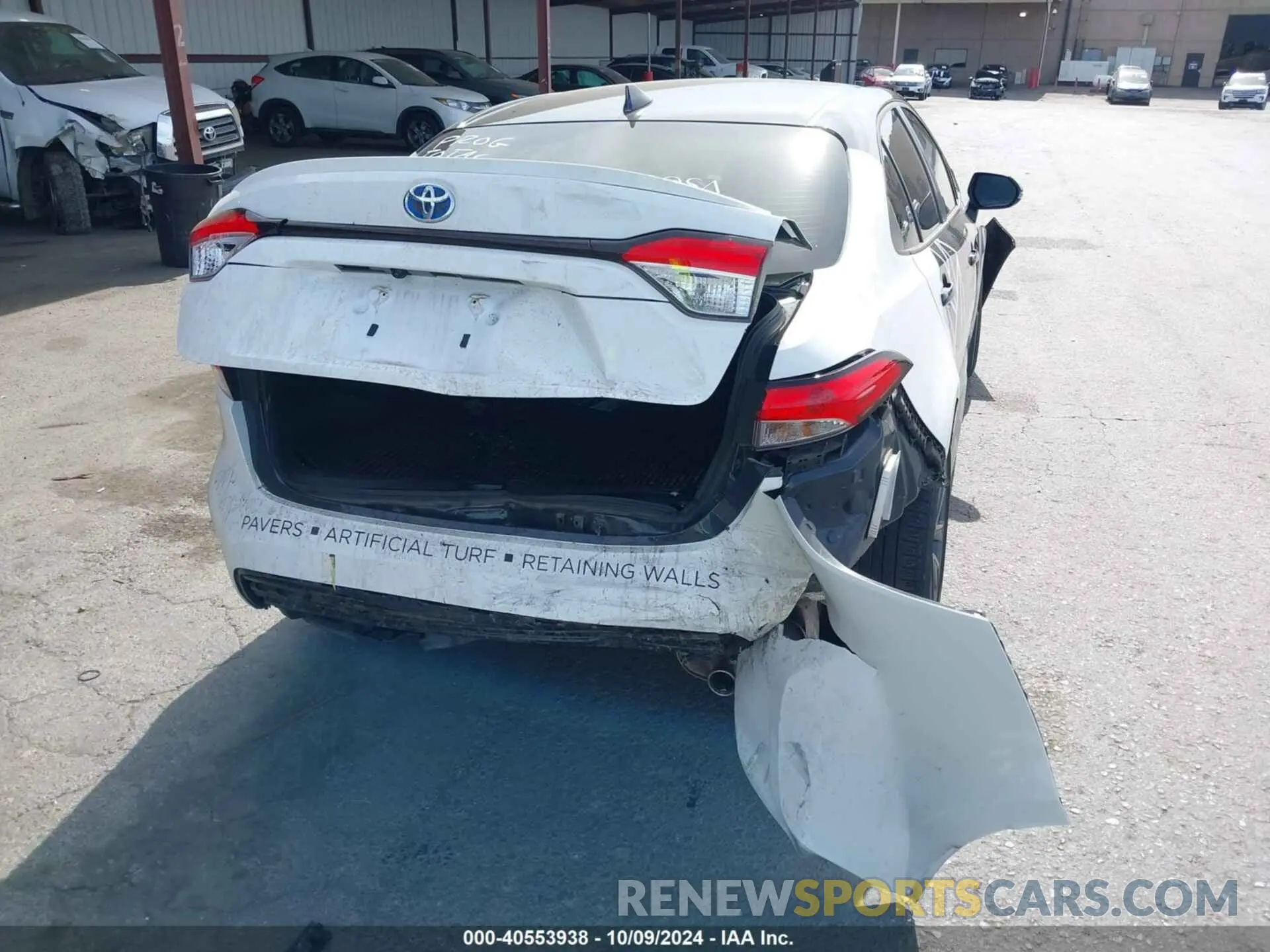 17 Photograph of a damaged car JTDBDMHE8P3003726 TOYOTA COROLLA 2023