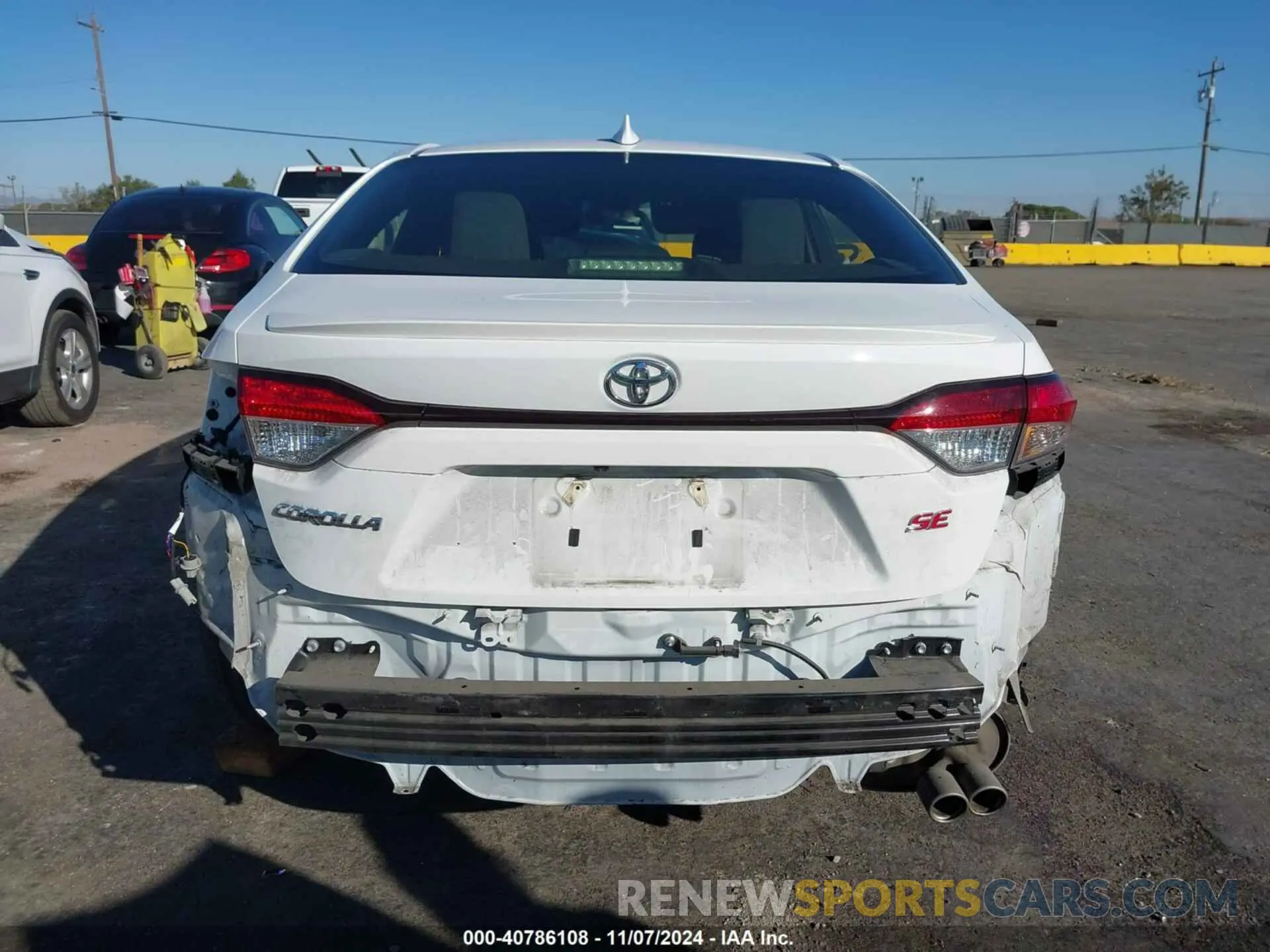 17 Photograph of a damaged car JTDS4MCE7P3516943 TOYOTA COROLLA 2023