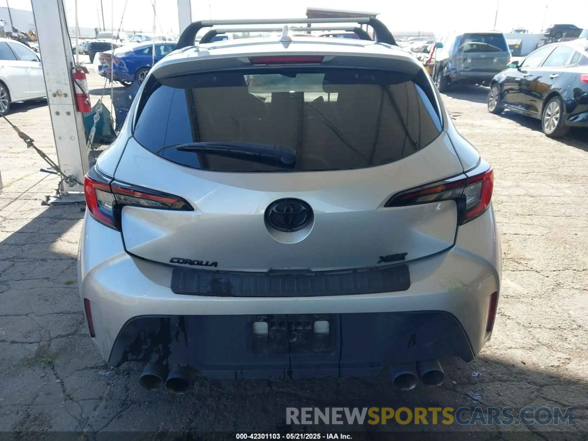 16 Photograph of a damaged car JTNC4MBE2P3199817 TOYOTA COROLLA 2023