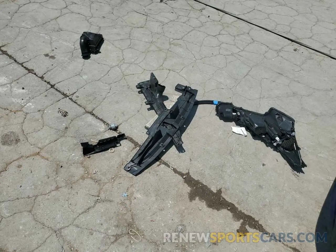 12 Photograph of a damaged car JTND4MBE4P3206769 TOYOTA COROLLA 2023