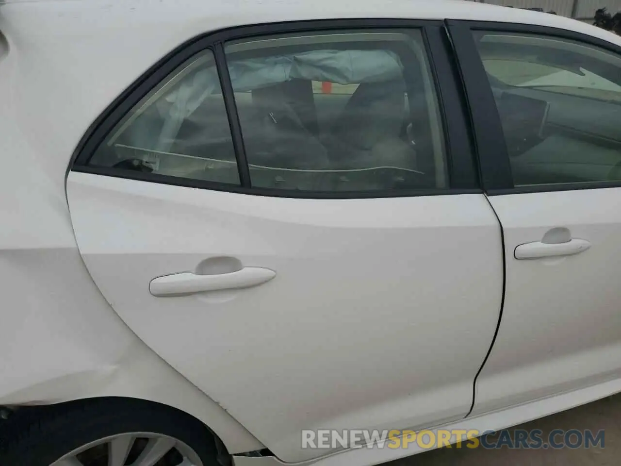 10 Photograph of a damaged car JTND4MBE9P3207772 TOYOTA COROLLA 2023