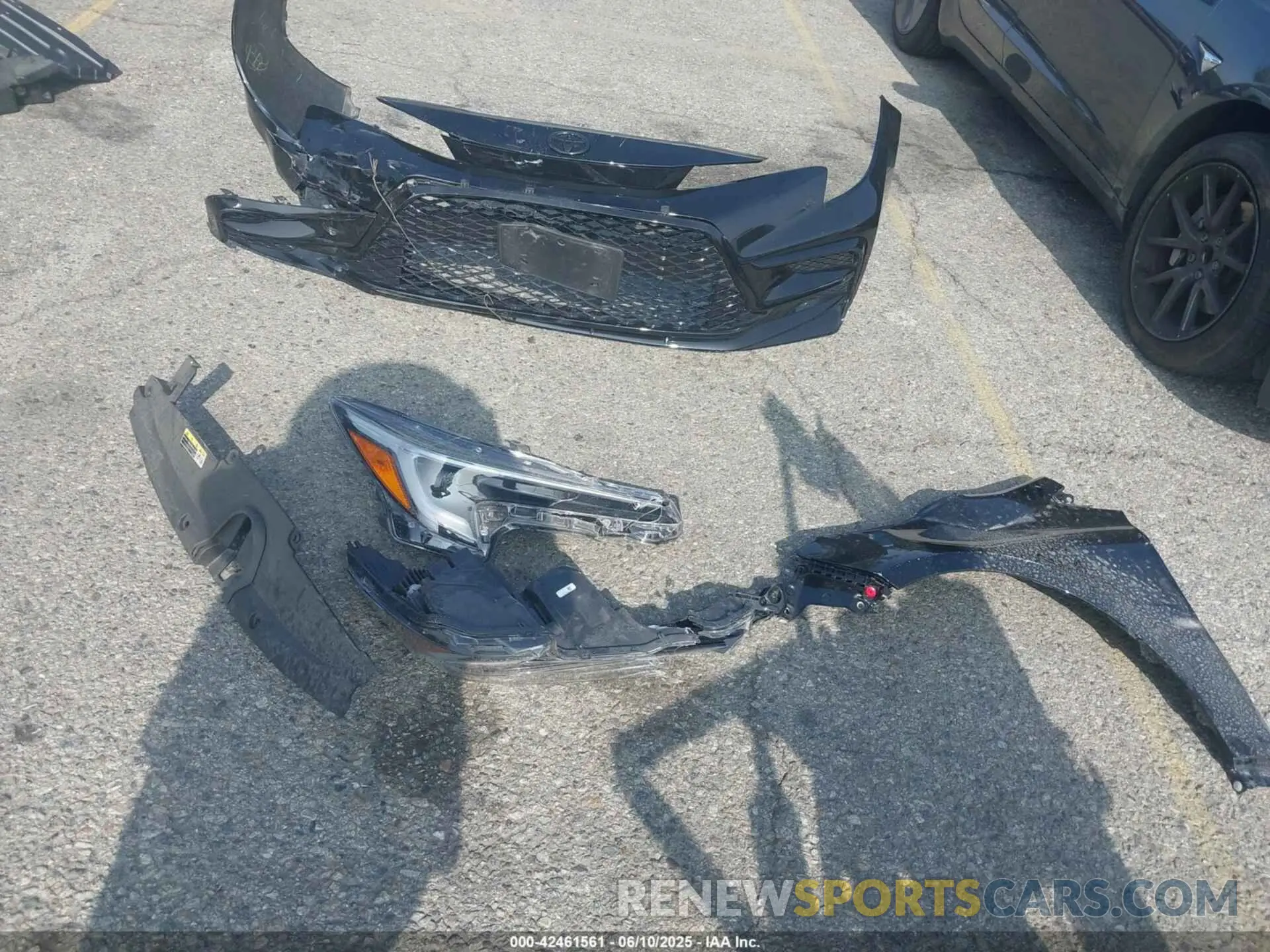 12 Photograph of a damaged car 5YFB4MCE9RP176172 TOYOTA COROLLA 2024