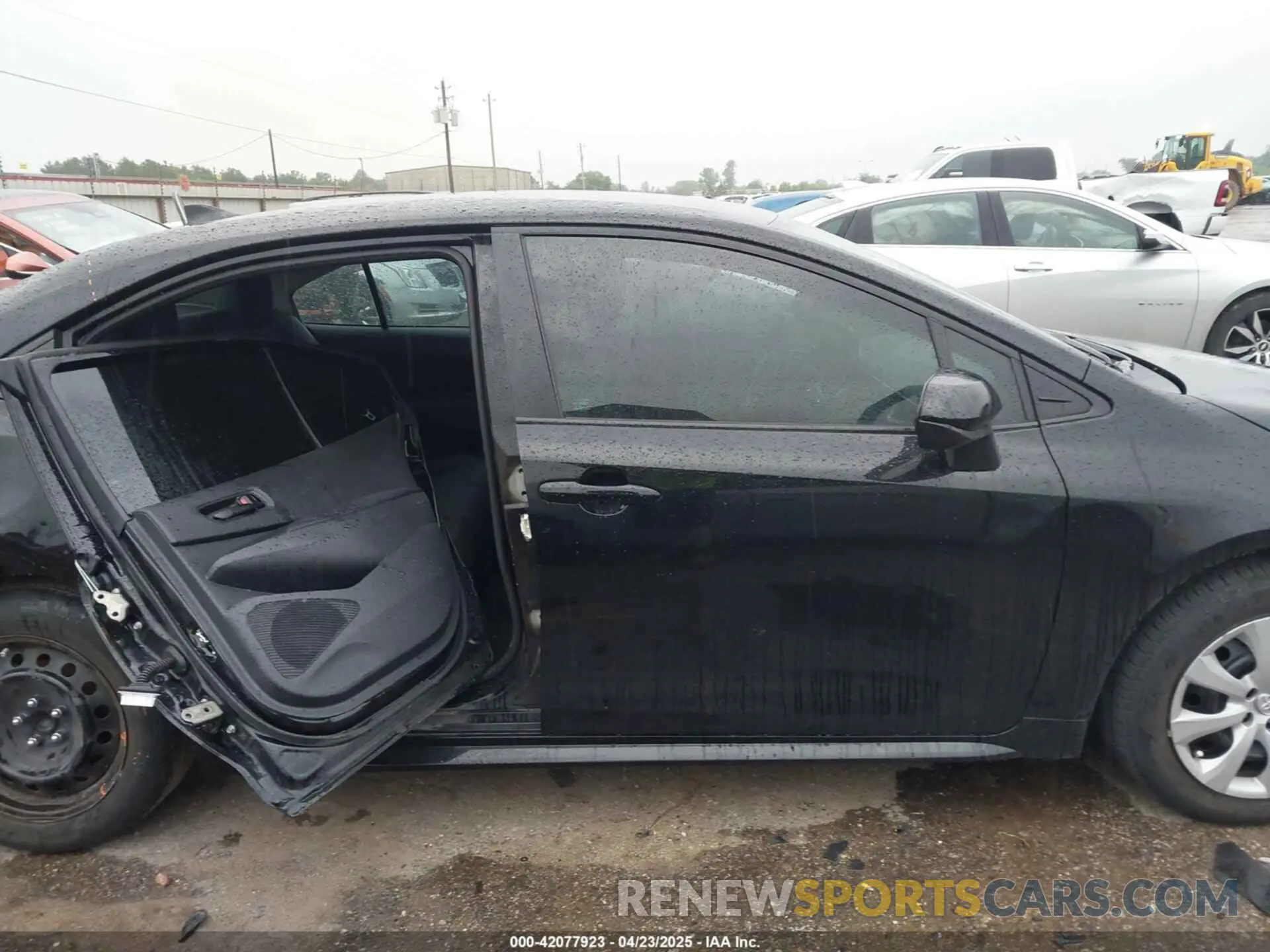 14 Photograph of a damaged car 5YFB4MDE0RP082535 TOYOTA COROLLA 2024