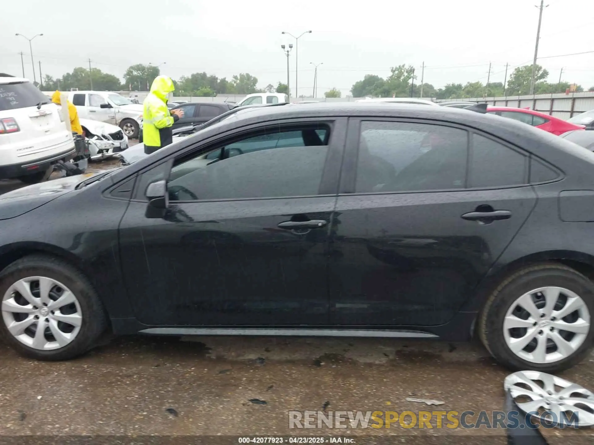 15 Photograph of a damaged car 5YFB4MDE0RP082535 TOYOTA COROLLA 2024