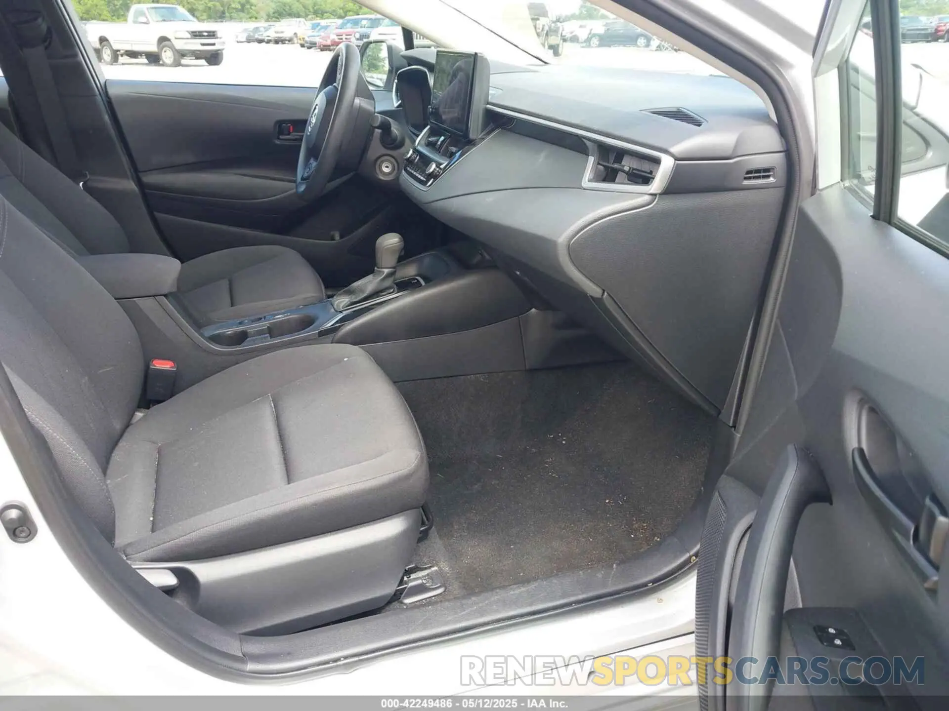 5 Photograph of a damaged car 5YFB4MDE0RP098945 TOYOTA COROLLA 2024