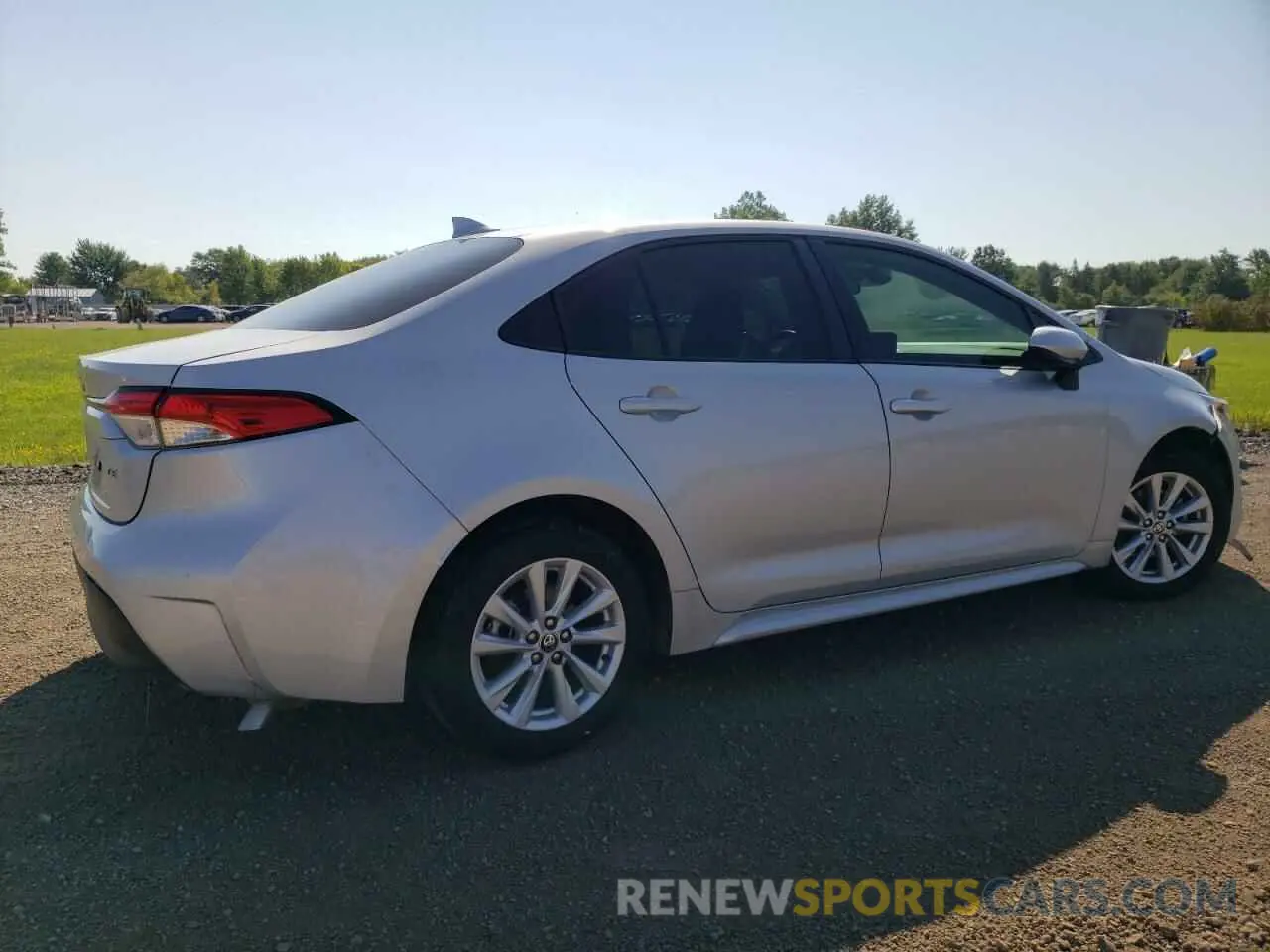 3 Photograph of a damaged car 5YFB4MDE0RP102458 TOYOTA COROLLA 2024
