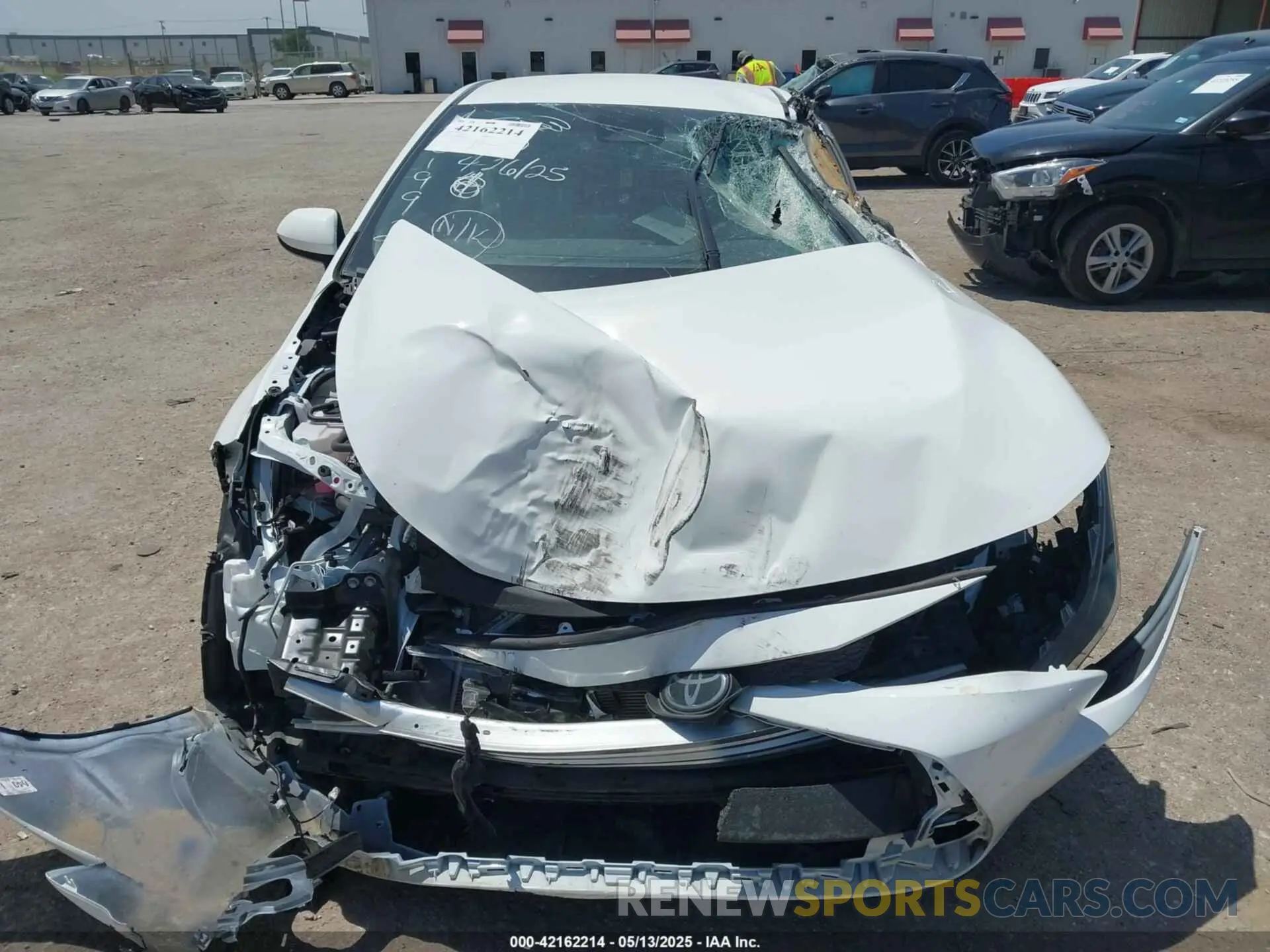 11 Photograph of a damaged car 5YFB4MDE0RP120068 TOYOTA COROLLA 2024