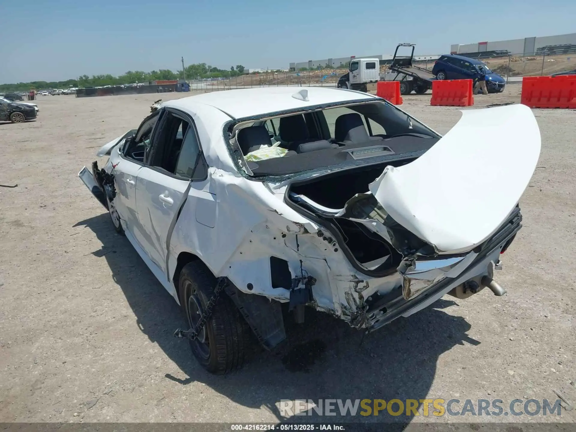 3 Photograph of a damaged car 5YFB4MDE0RP120068 TOYOTA COROLLA 2024