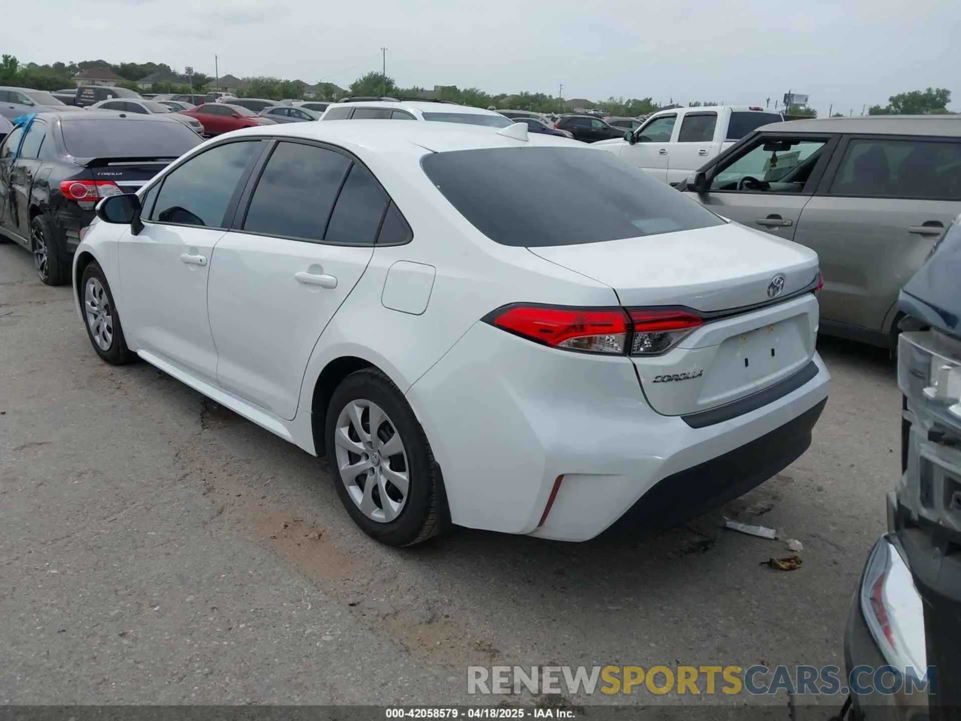 3 Photograph of a damaged car 5YFB4MDE0RP186376 TOYOTA COROLLA 2024