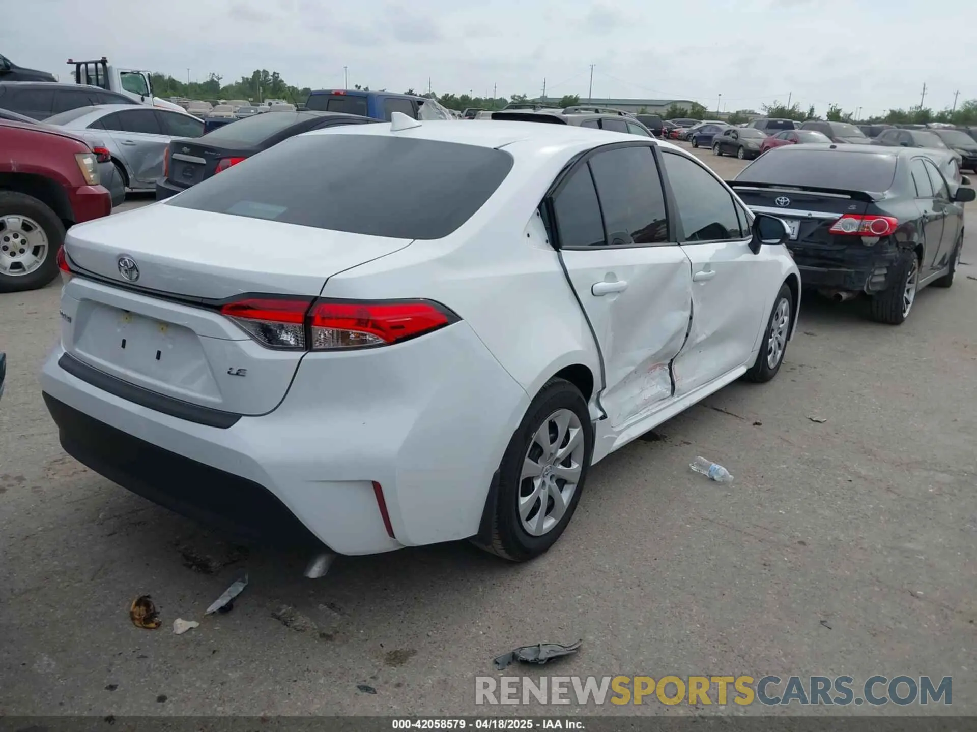 4 Photograph of a damaged car 5YFB4MDE0RP186376 TOYOTA COROLLA 2024