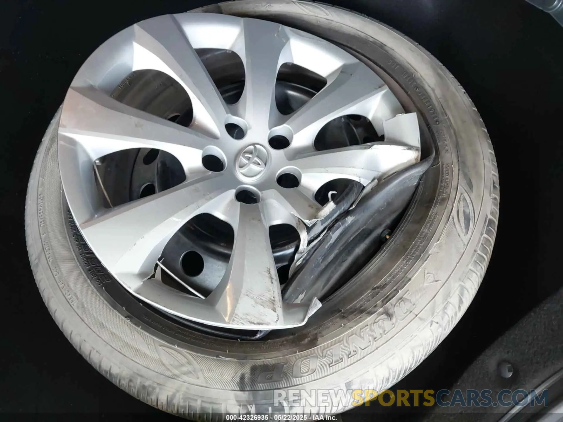 12 Photograph of a damaged car 5YFB4MDE0RP190055 TOYOTA COROLLA 2024