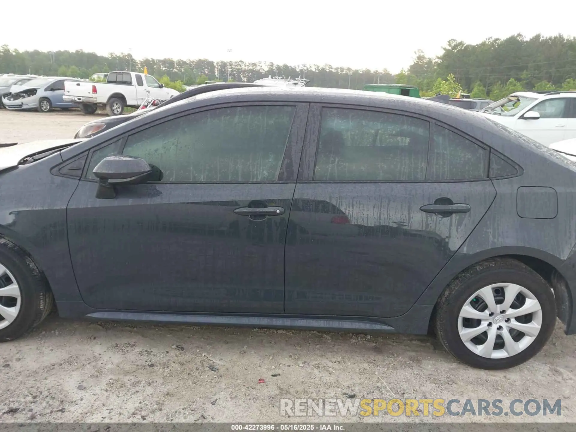 14 Photograph of a damaged car 5YFB4MDE0RP205430 TOYOTA COROLLA 2024