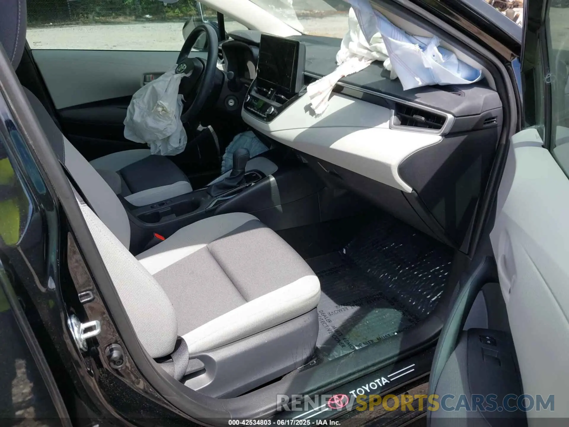 5 Photograph of a damaged car 5YFB4MDE0RP207176 TOYOTA COROLLA 2024