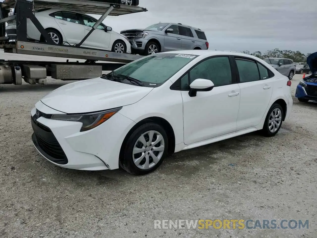 1 Photograph of a damaged car 5YFB4MDE1RP105322 TOYOTA COROLLA 2024