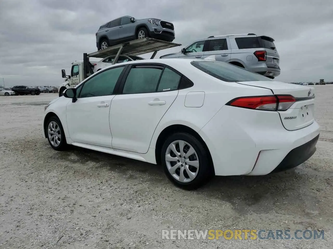 2 Photograph of a damaged car 5YFB4MDE1RP105322 TOYOTA COROLLA 2024