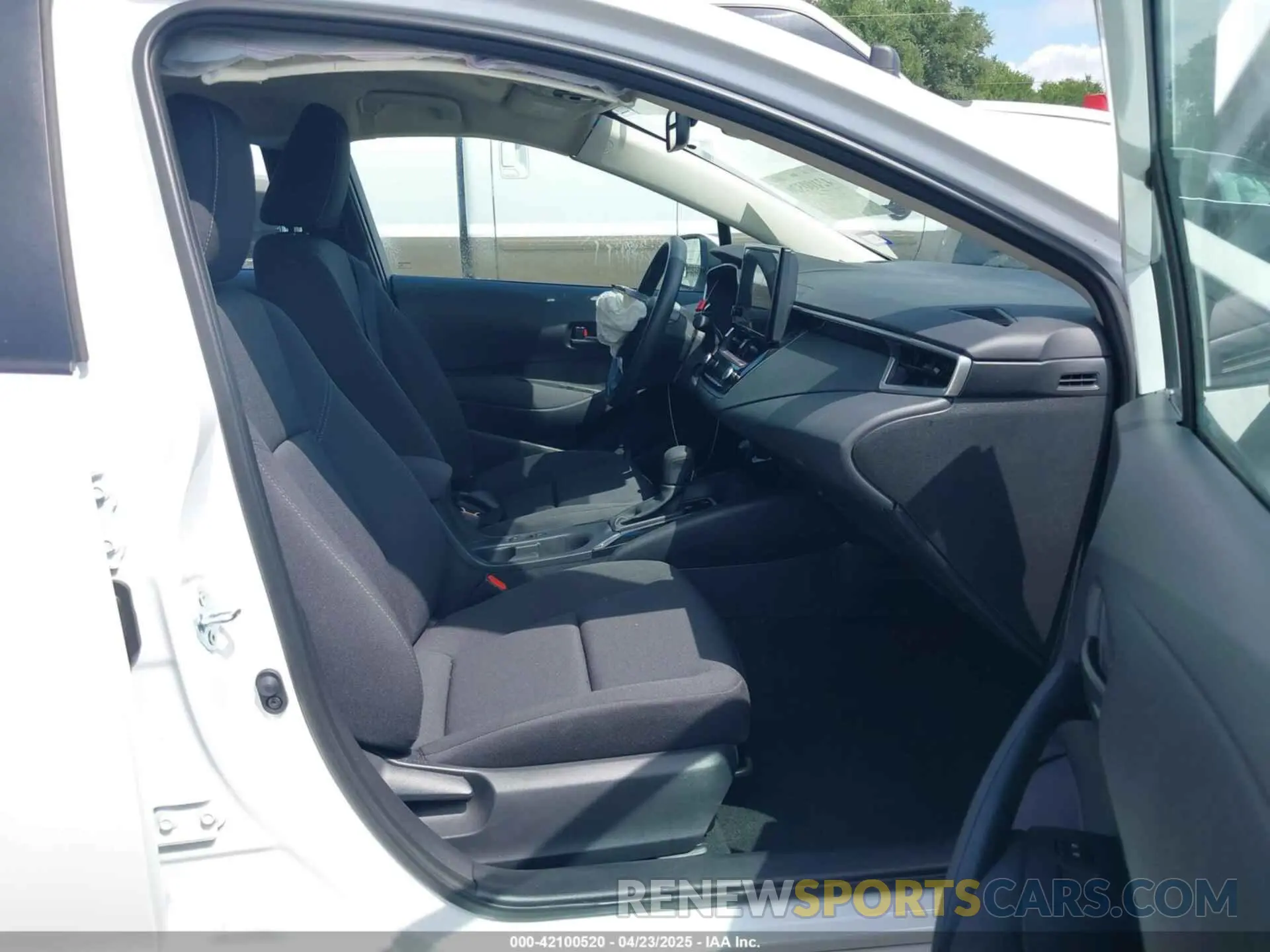 5 Photograph of a damaged car 5YFB4MDE1RP123786 TOYOTA COROLLA 2024