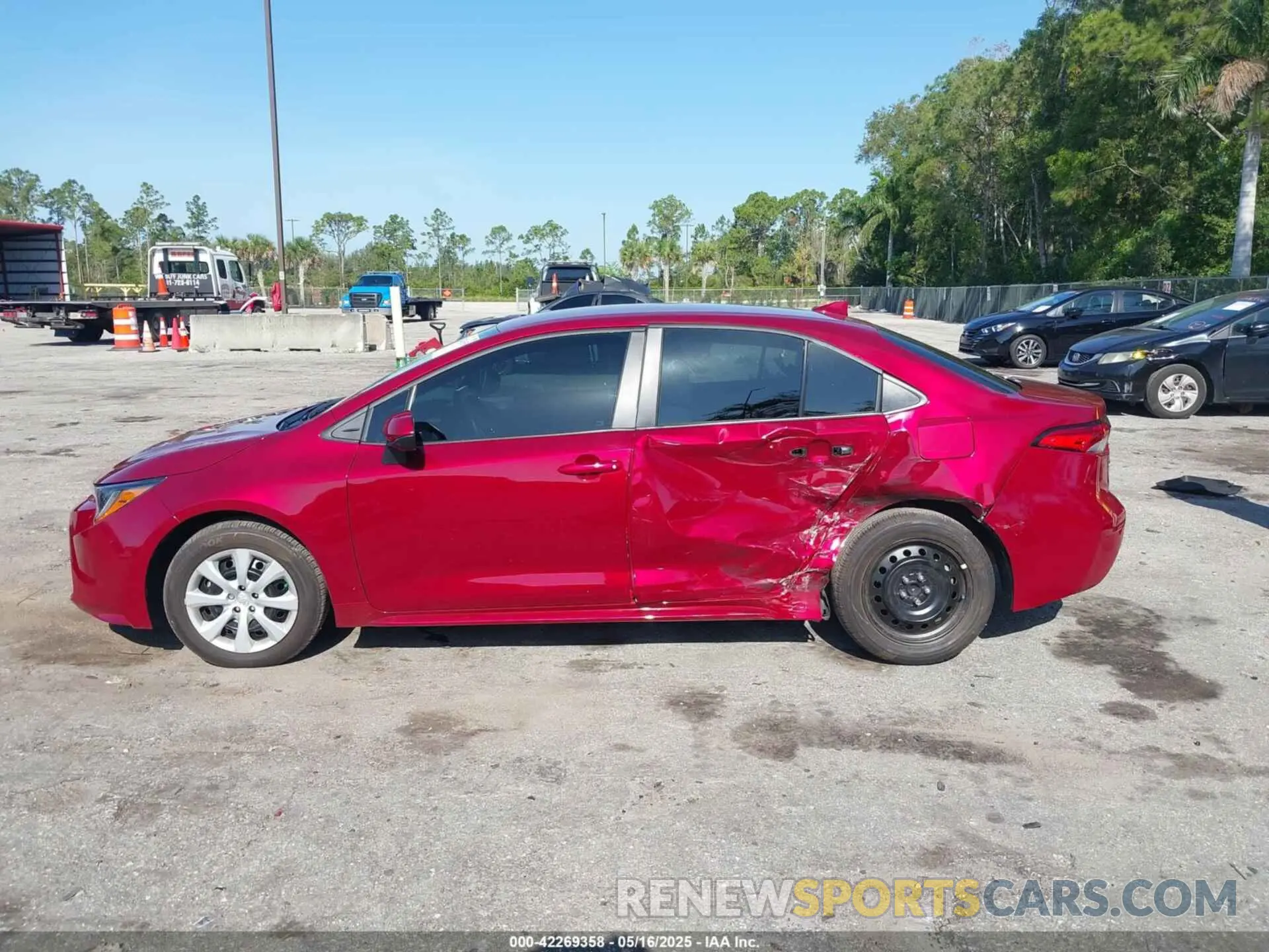 15 Photograph of a damaged car 5YFB4MDE1RP138322 TOYOTA COROLLA 2024