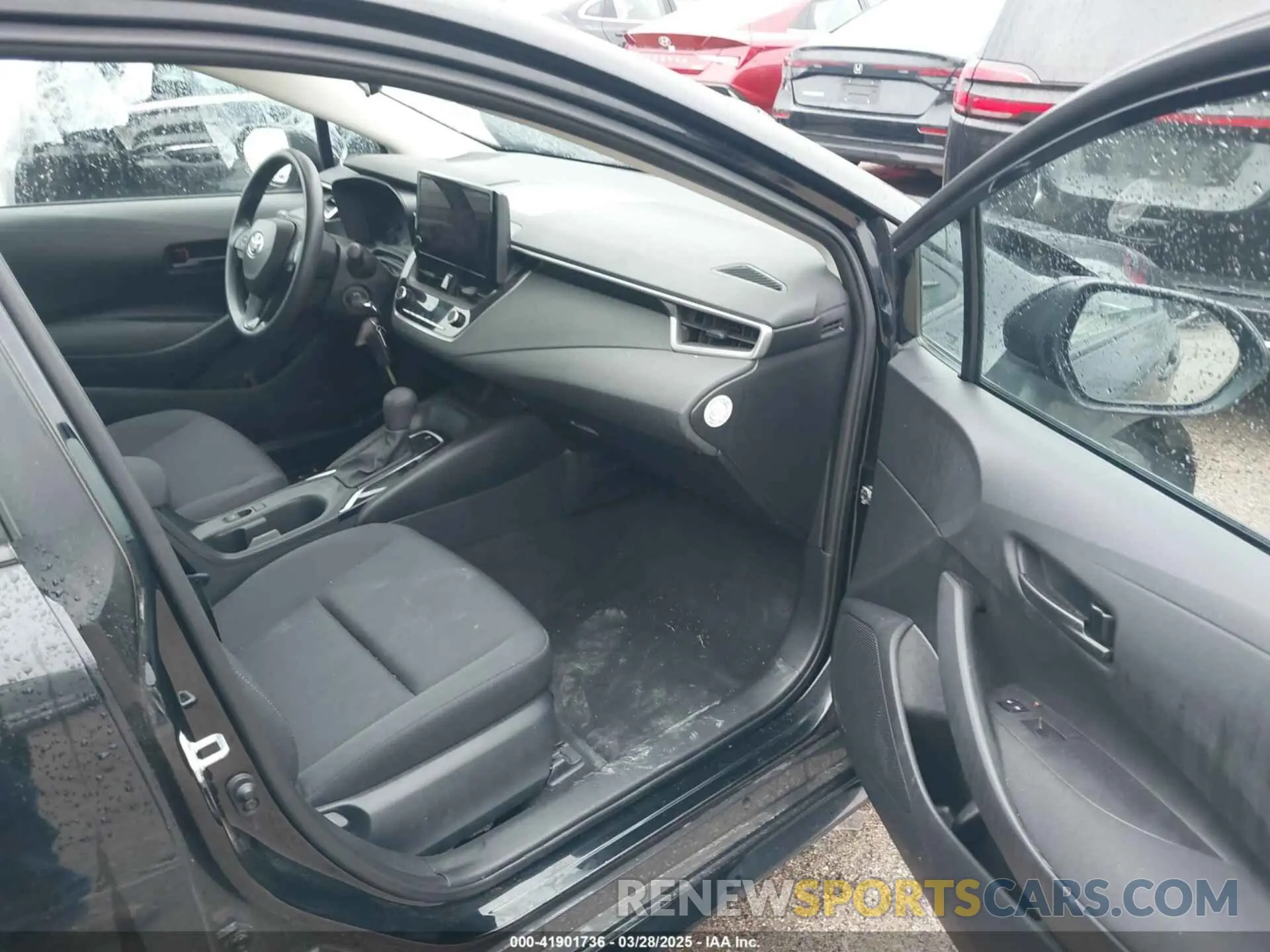 5 Photograph of a damaged car 5YFB4MDE1RP161177 TOYOTA COROLLA 2024