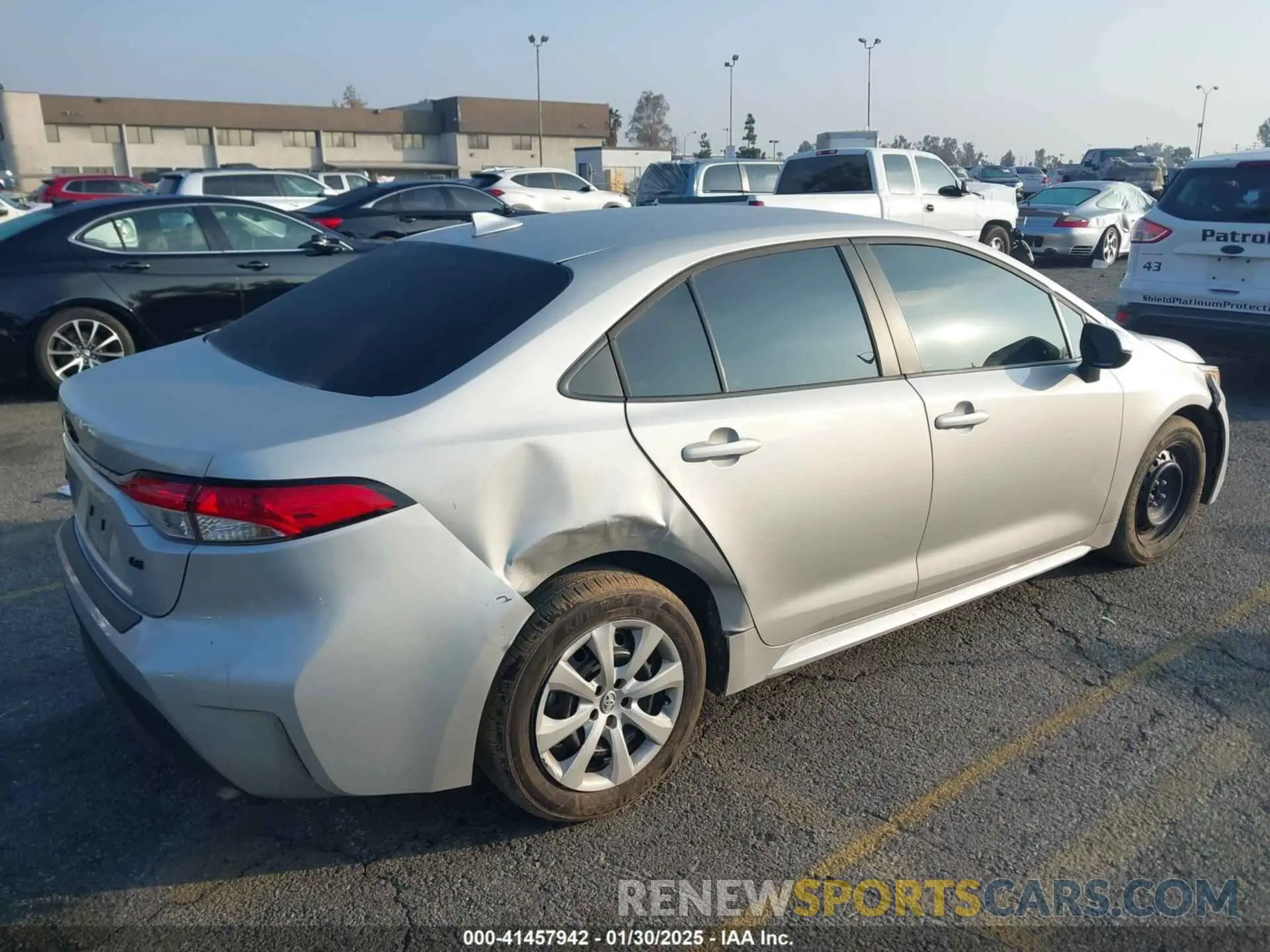 4 Photograph of a damaged car 5YFB4MDE1RP185060 TOYOTA COROLLA 2024