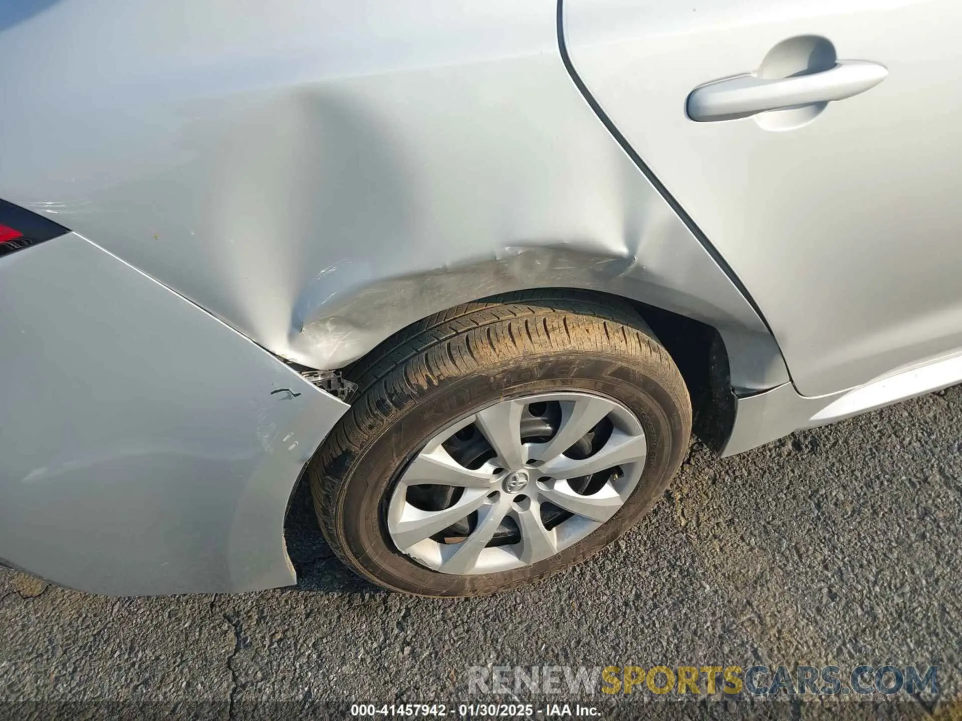 6 Photograph of a damaged car 5YFB4MDE1RP185060 TOYOTA COROLLA 2024
