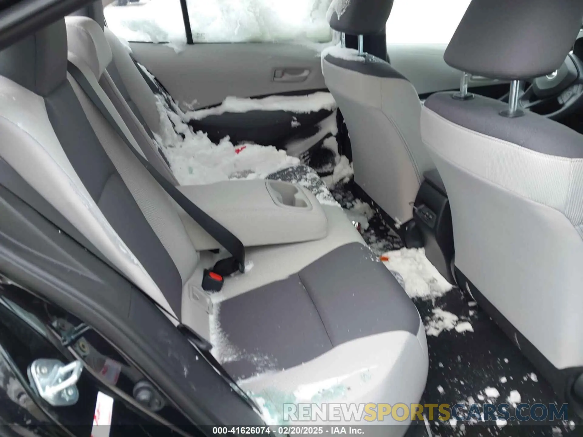 8 Photograph of a damaged car 5YFB4MDE1RP202875 TOYOTA COROLLA 2024