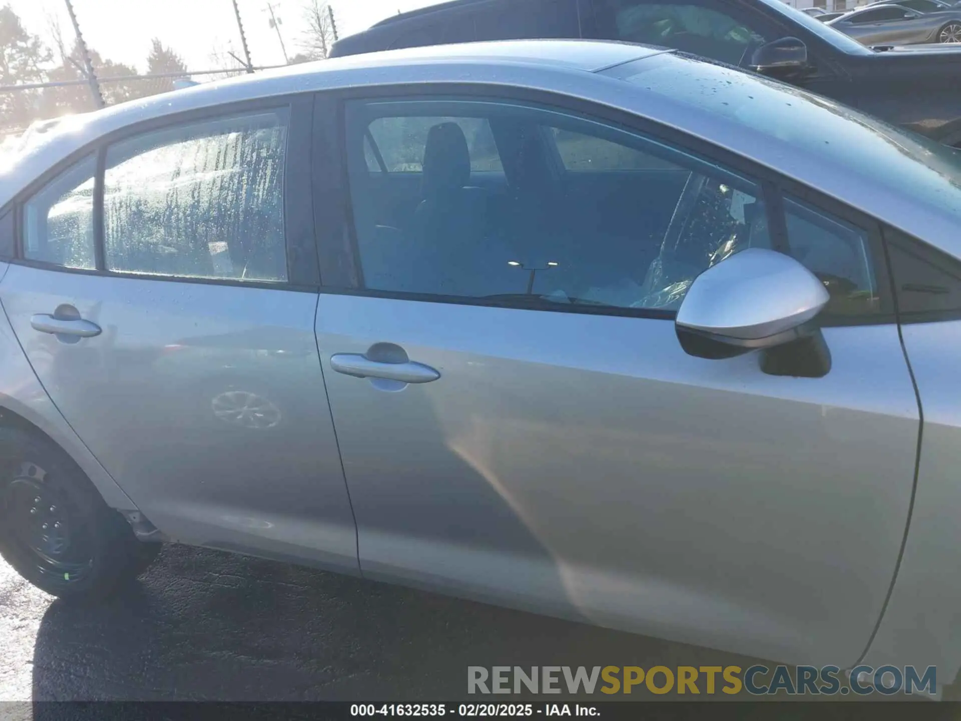13 Photograph of a damaged car 5YFB4MDE1RP203573 TOYOTA COROLLA 2024