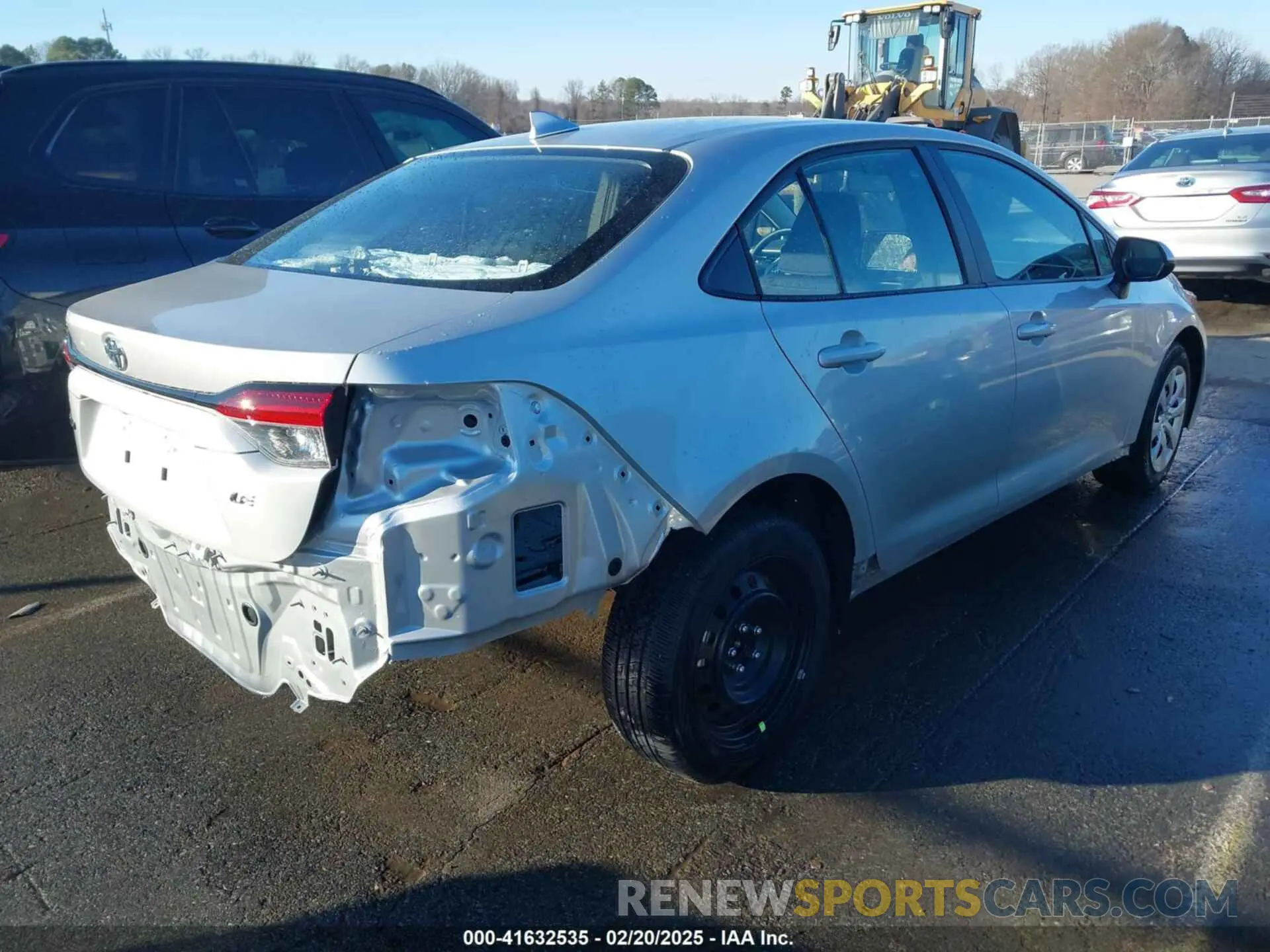 4 Photograph of a damaged car 5YFB4MDE1RP203573 TOYOTA COROLLA 2024
