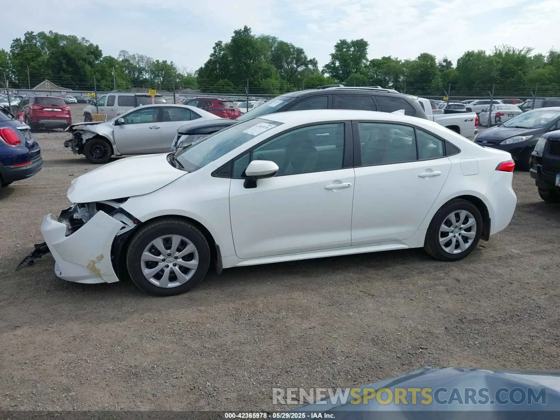 14 Photograph of a damaged car 5YFB4MDE1RP206859 TOYOTA COROLLA 2024