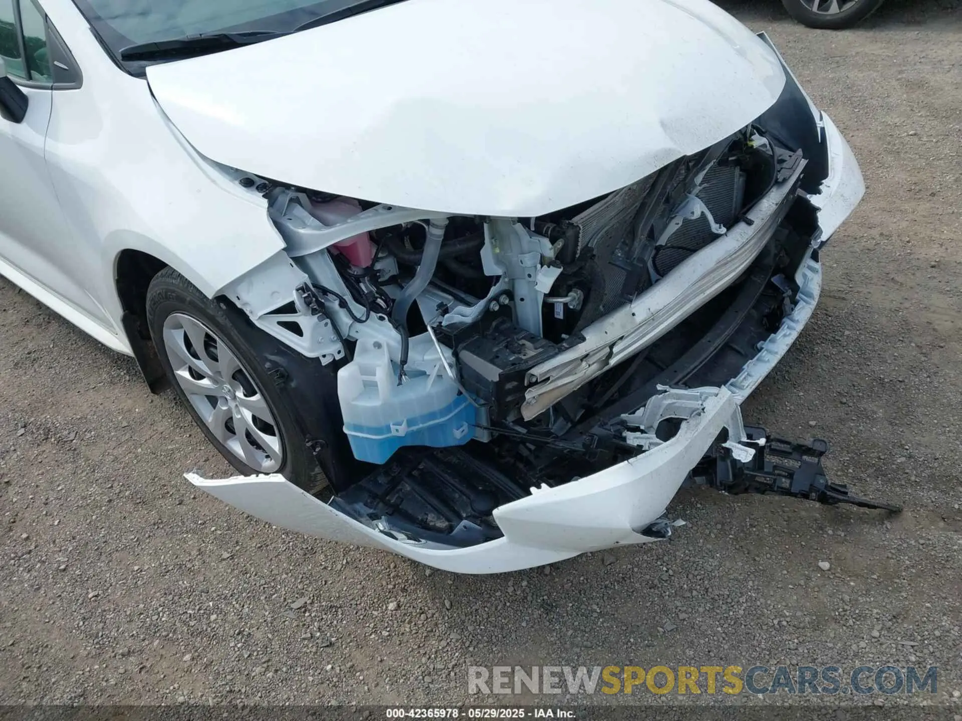 6 Photograph of a damaged car 5YFB4MDE1RP206859 TOYOTA COROLLA 2024